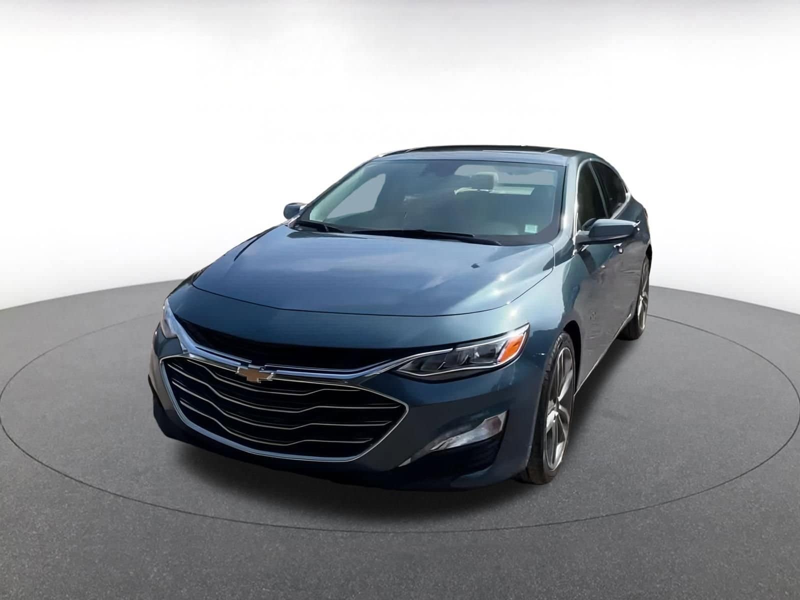 Thumbnail: 2024 Chevrolet Malibu - 7