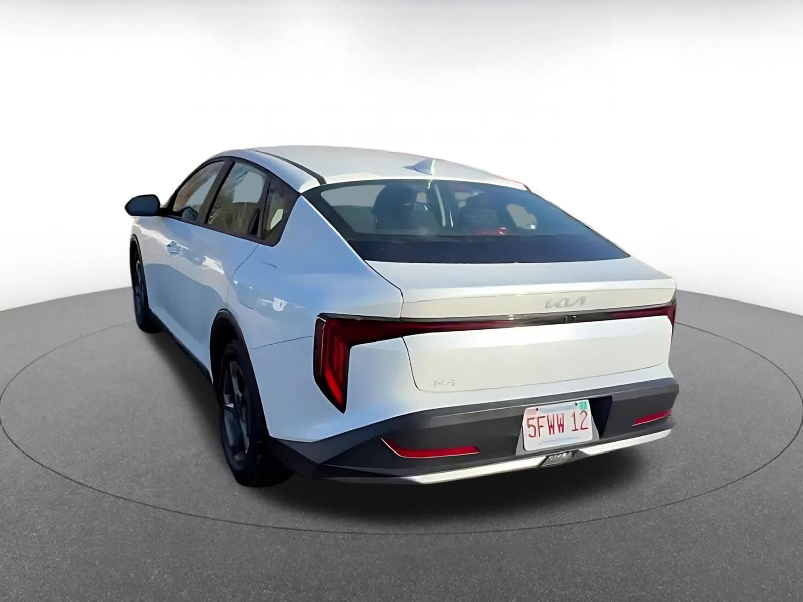 Thumbnail: 2025 Kia K4 - 10