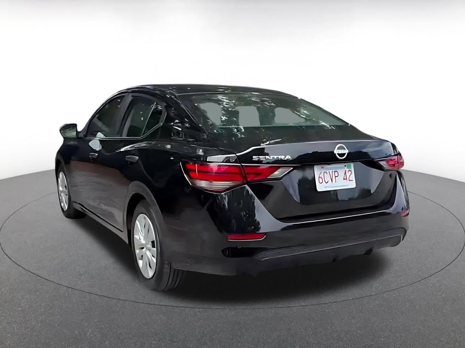 Thumbnail: 2025 Nissan Sentra - 10