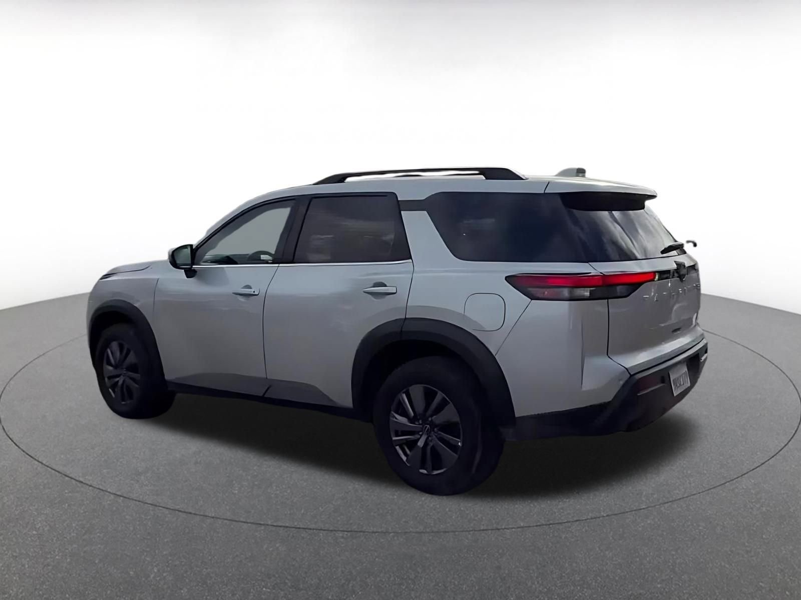 Thumbnail: 2025 Nissan Pathfinder - 10