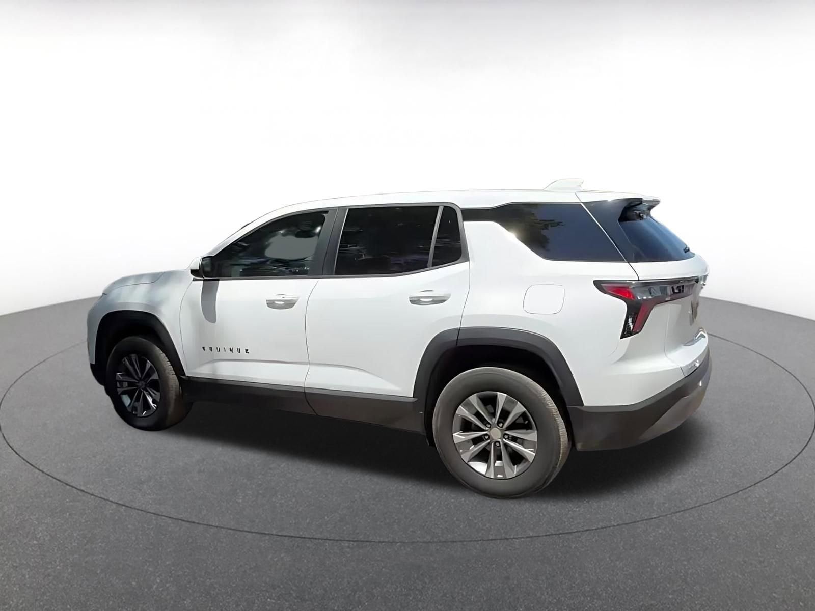 Thumbnail: 2025 Chevrolet Equinox - 10