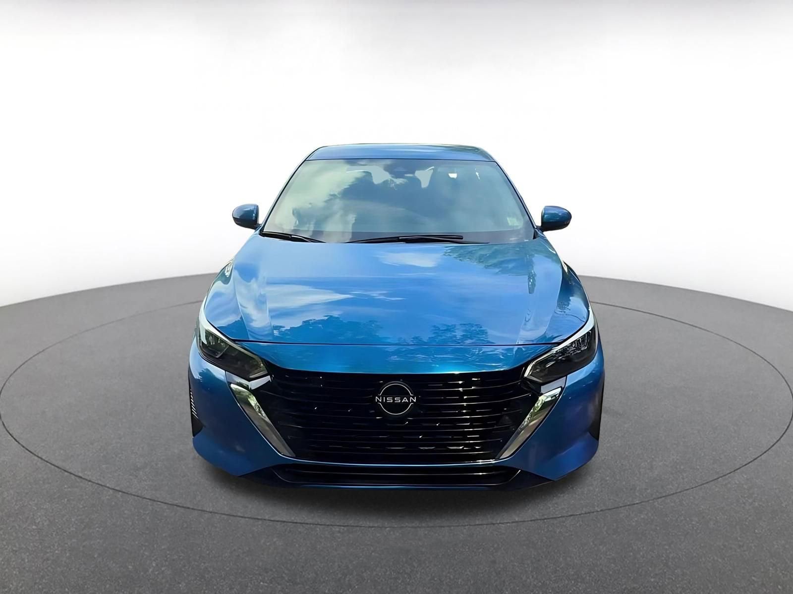 Thumbnail: 2025 Nissan Sentra - 4