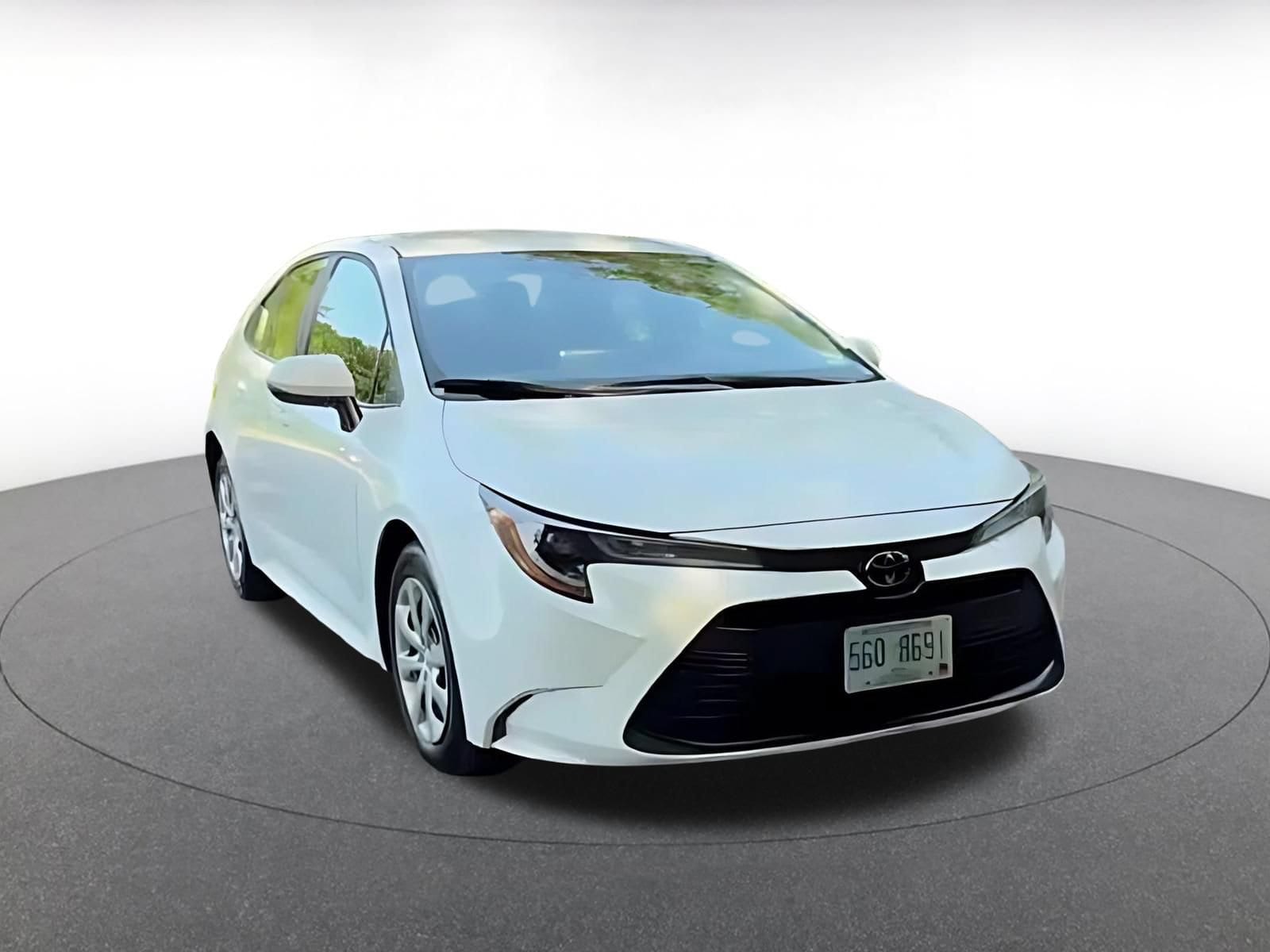 Thumbnail: 2025 Toyota Corolla - 3