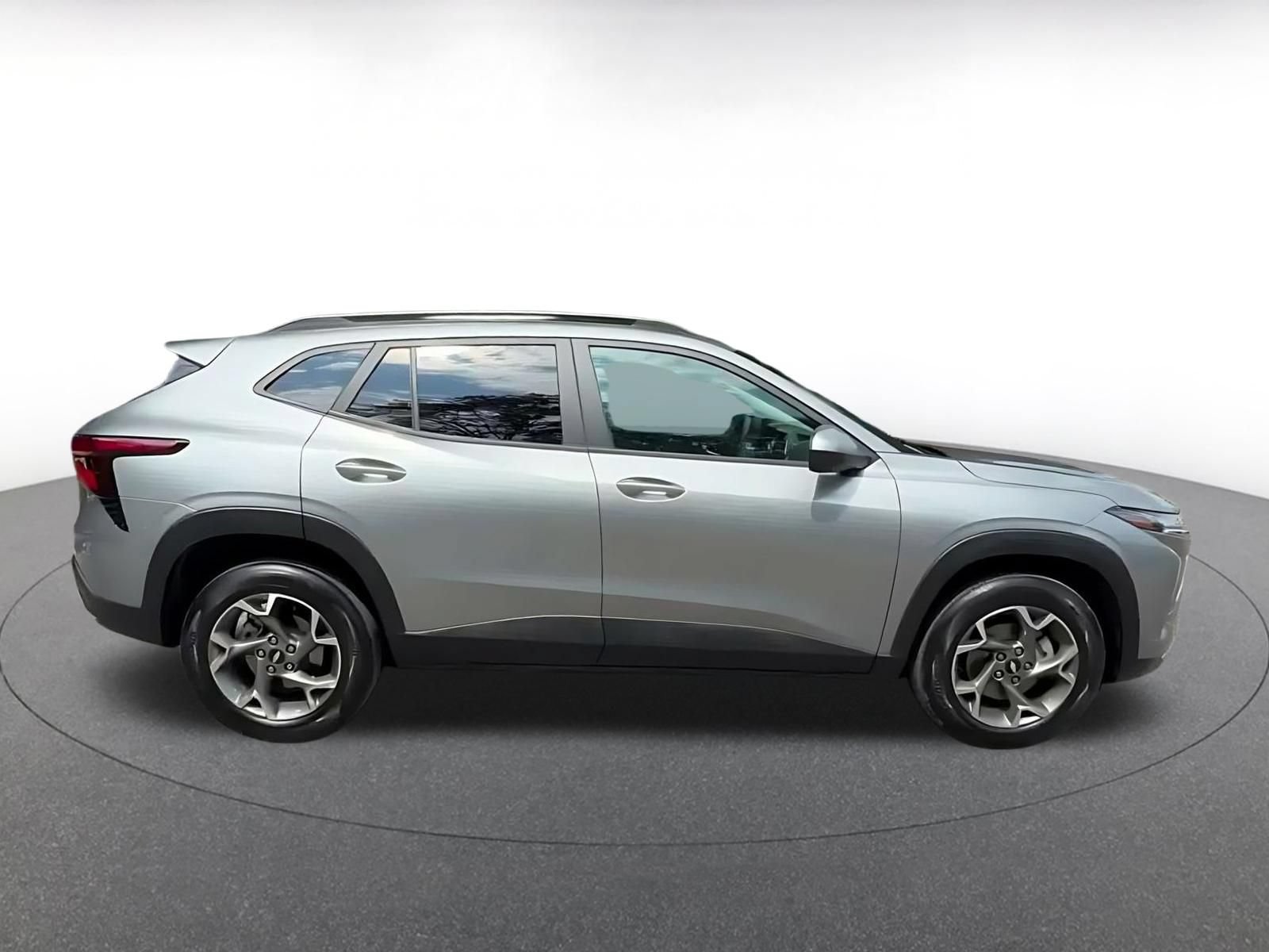 Thumbnail: 2025 Chevrolet Trax - 13