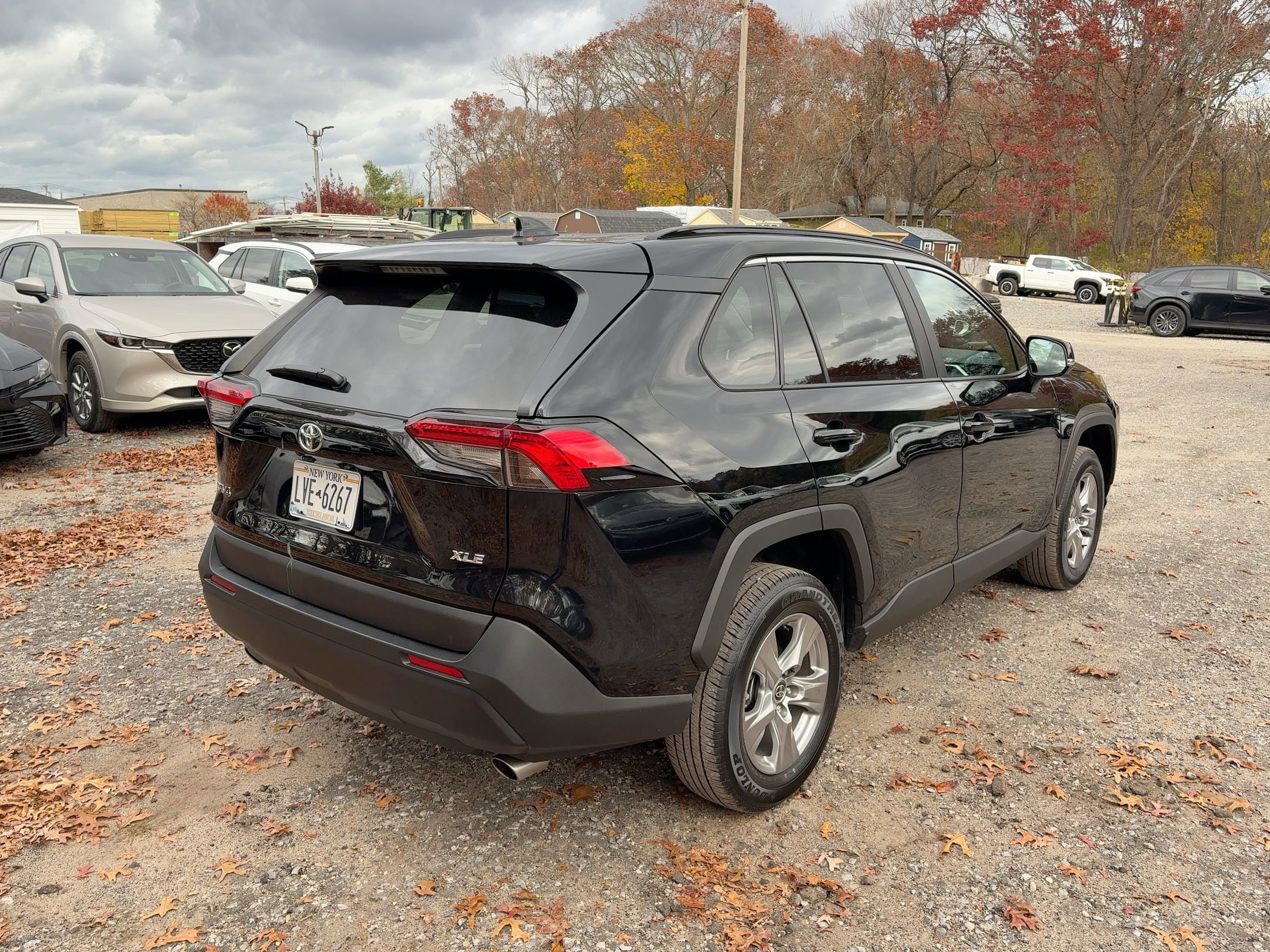 Thumbnail: 2025 Toyota RAV4 - 8