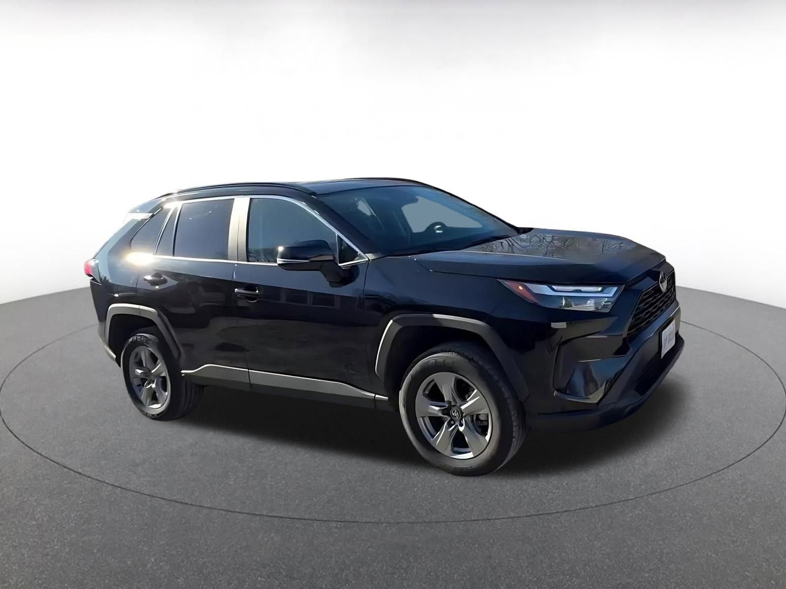 Thumbnail: 2025 Toyota RAV4 - 2