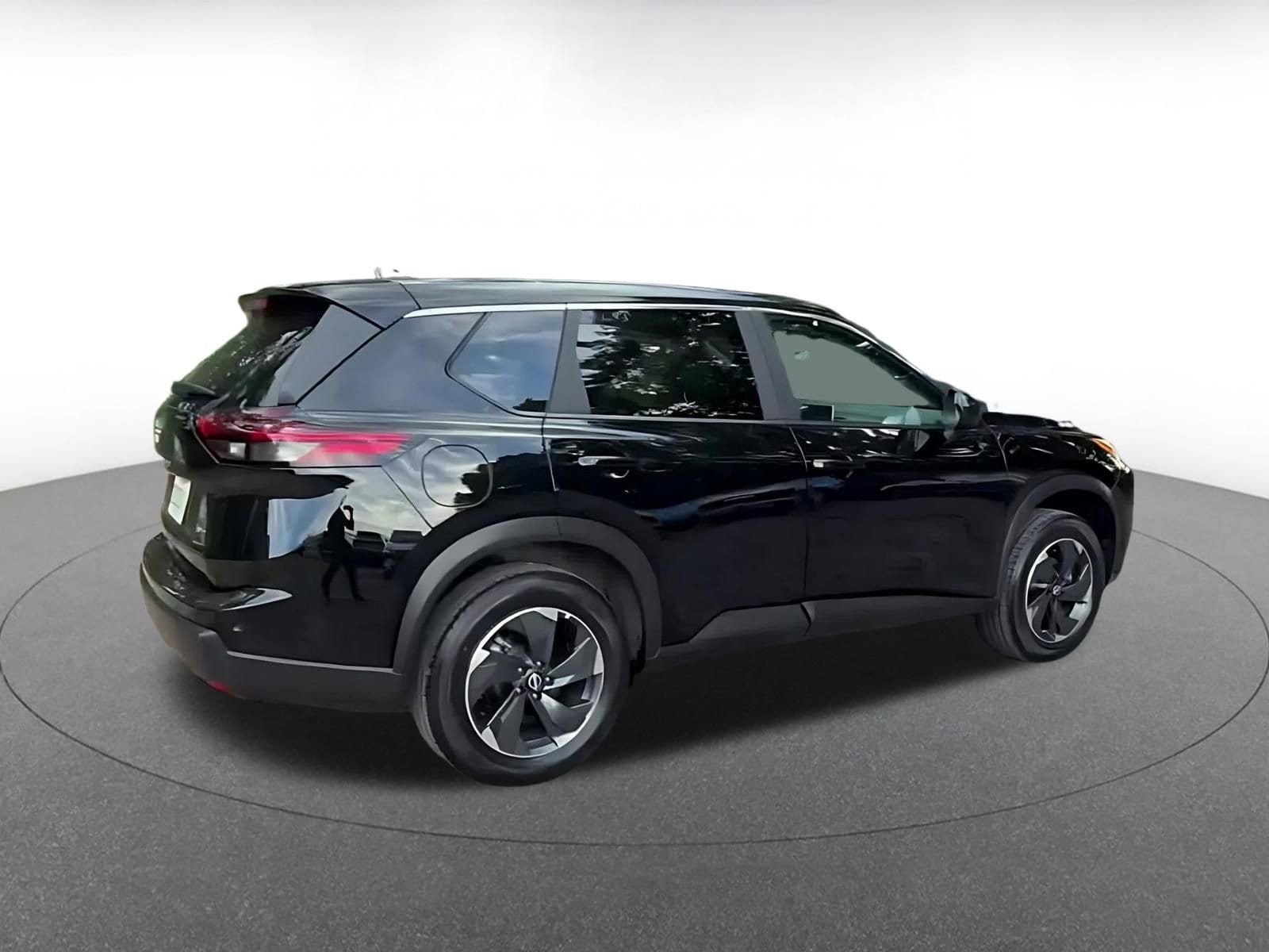 Thumbnail: 2025 Nissan Rogue - 15