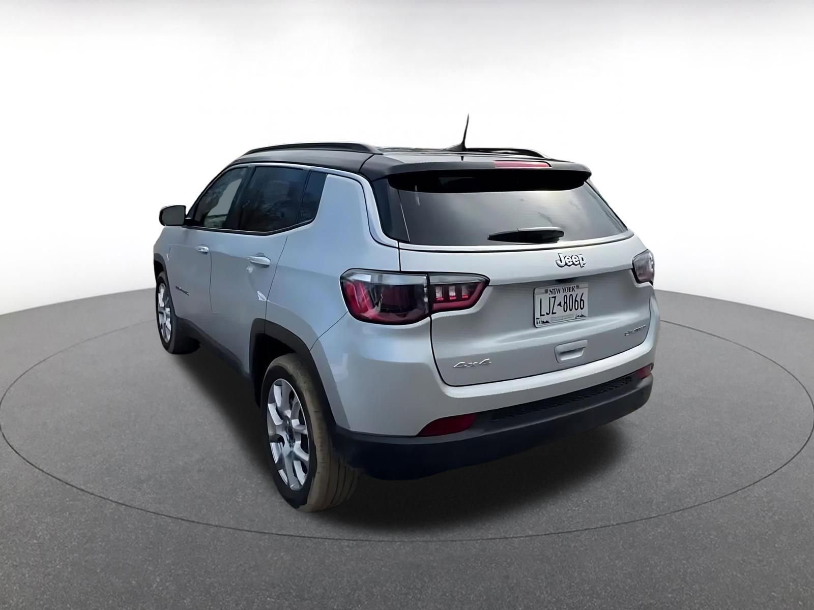 Thumbnail: 2025 Jeep Compass - 11