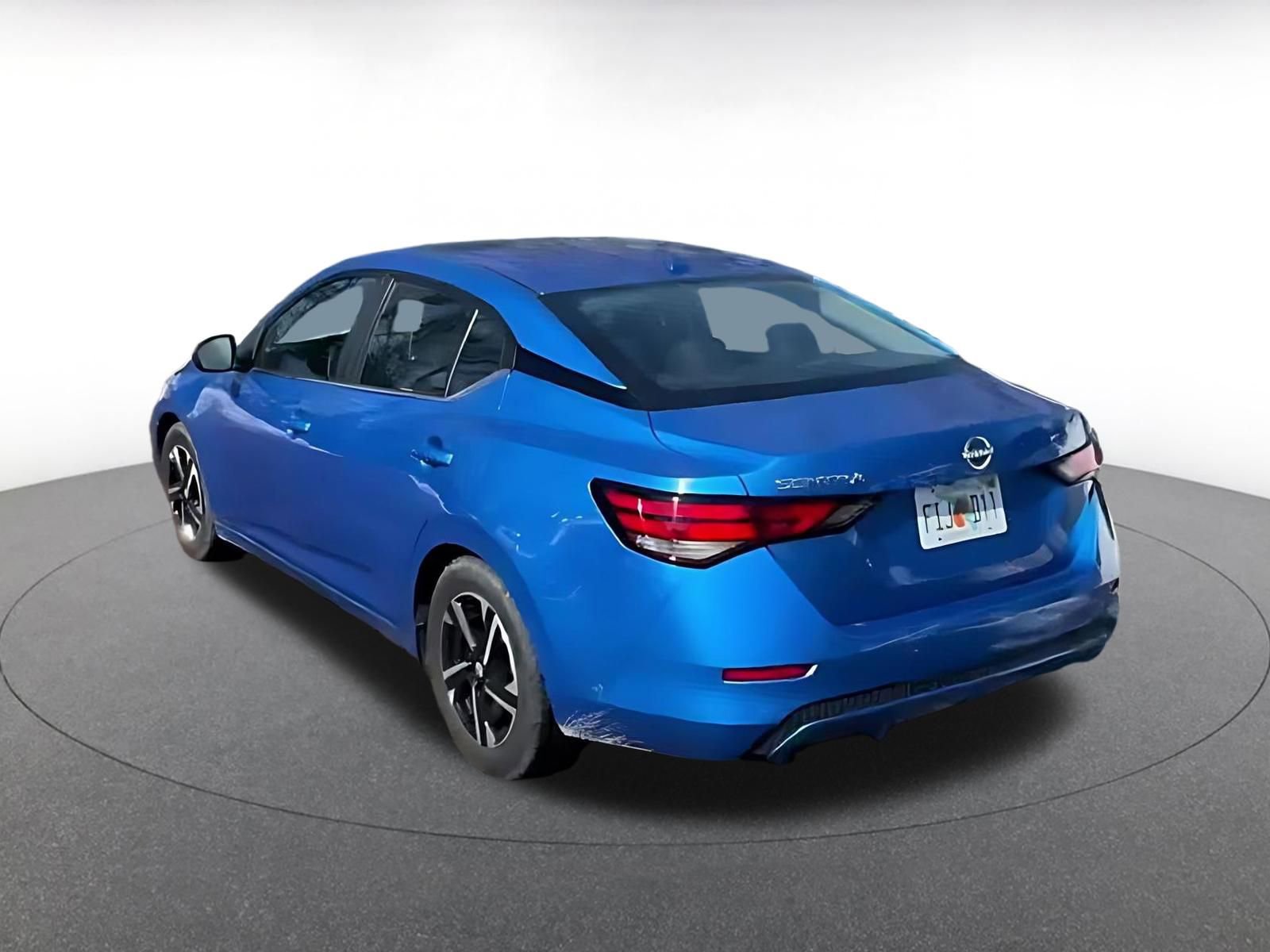 Thumbnail: 2025 Nissan Sentra - 10