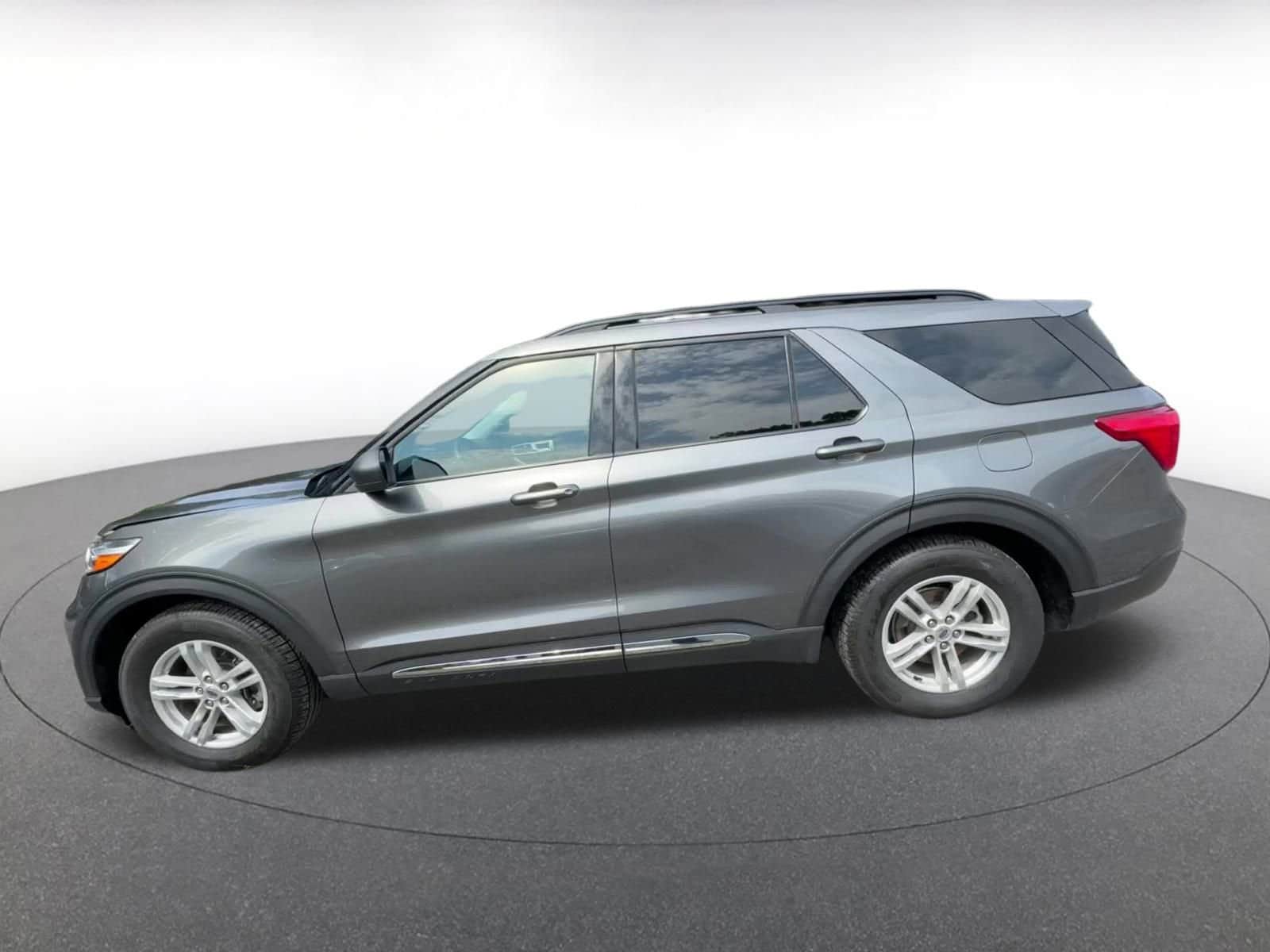 Thumbnail: 2024 Ford Explorer - 8
