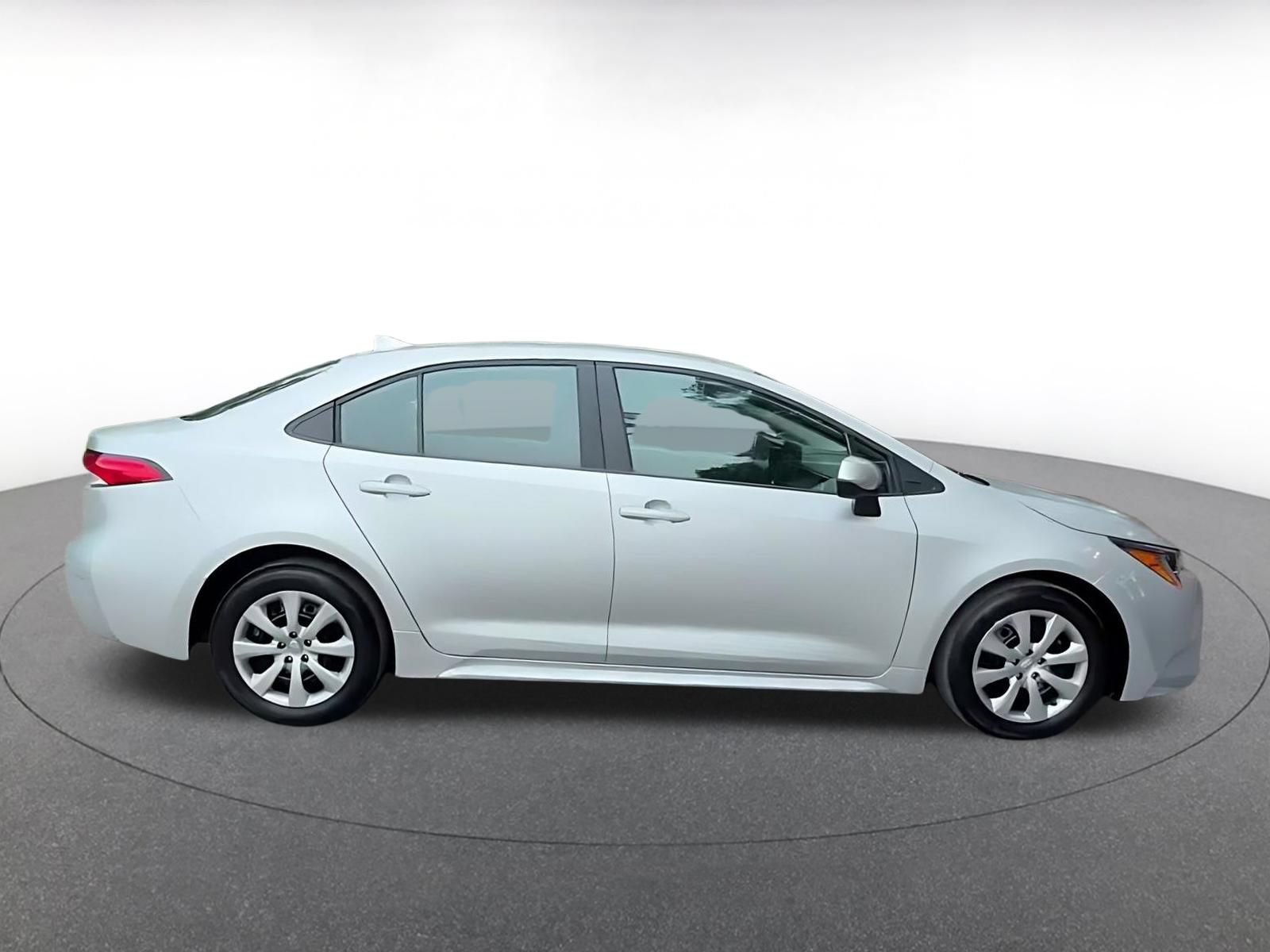 Thumbnail: 2025 Toyota Corolla - 16