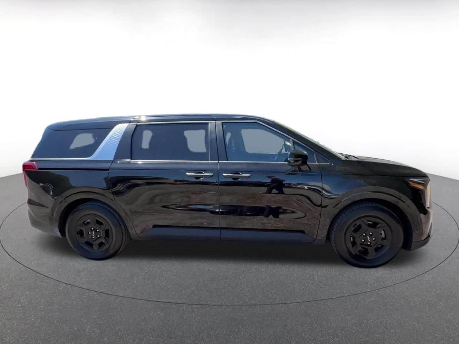 Thumbnail: 2026 Kia Carnival - 16