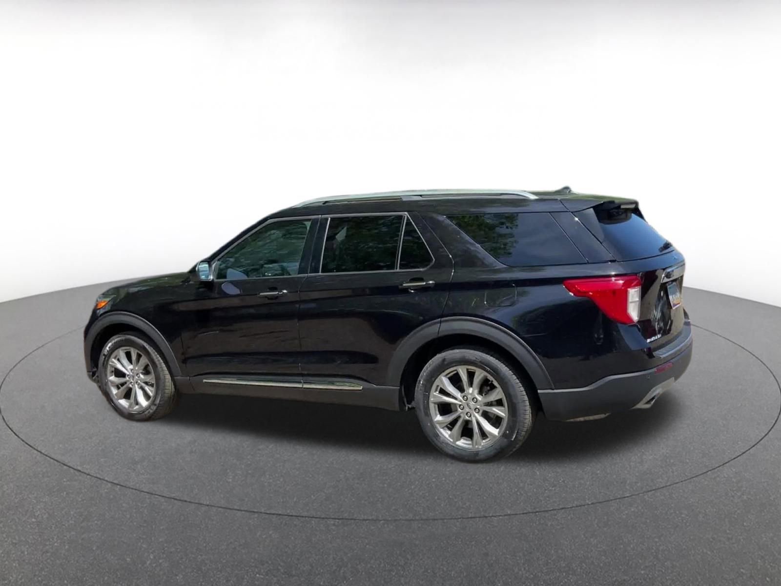 Thumbnail: 2024 Ford Explorer - 10