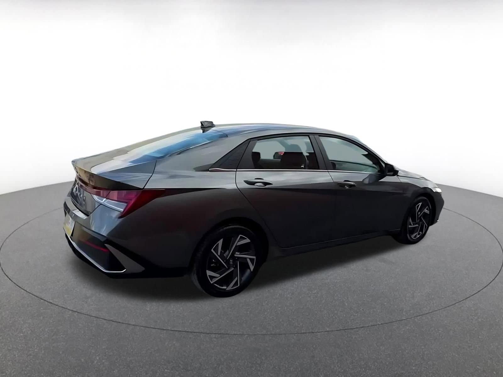 Thumbnail: 2025 Hyundai Elantra - 15