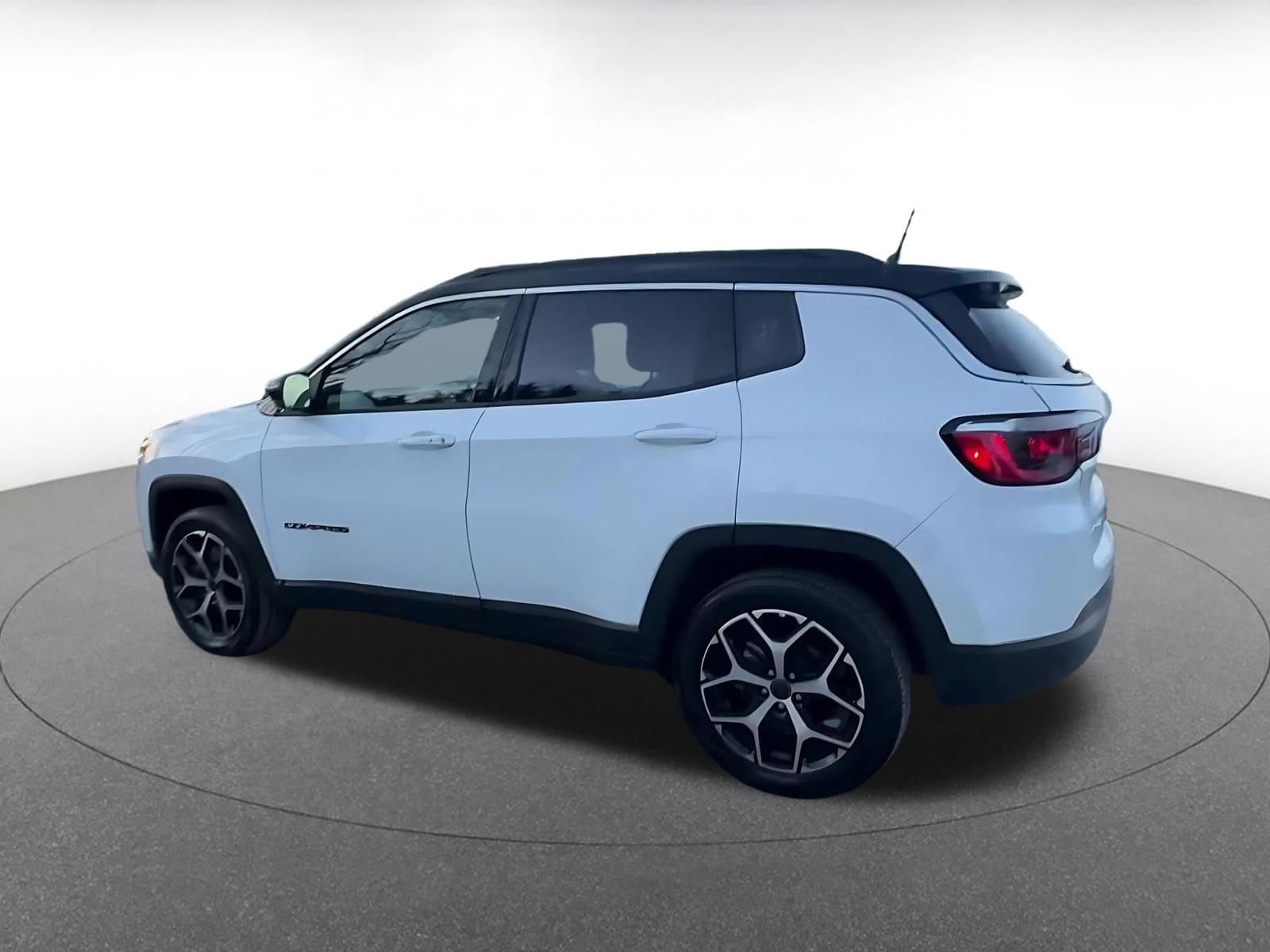 Thumbnail: 2025 Jeep Compass - 10