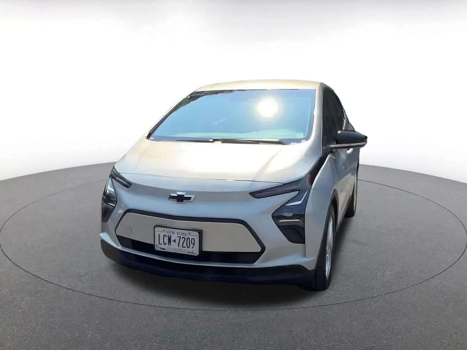 Thumbnail: 2023 Chevrolet Bolt EV - 6