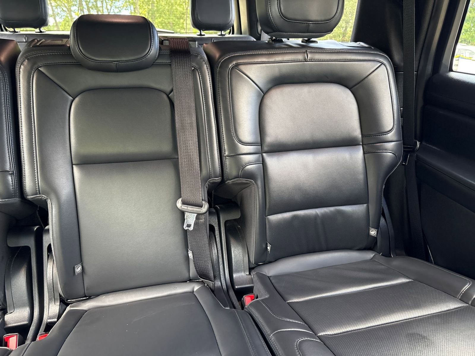 Thumbnail: 2024 Lincoln Navigator - 29