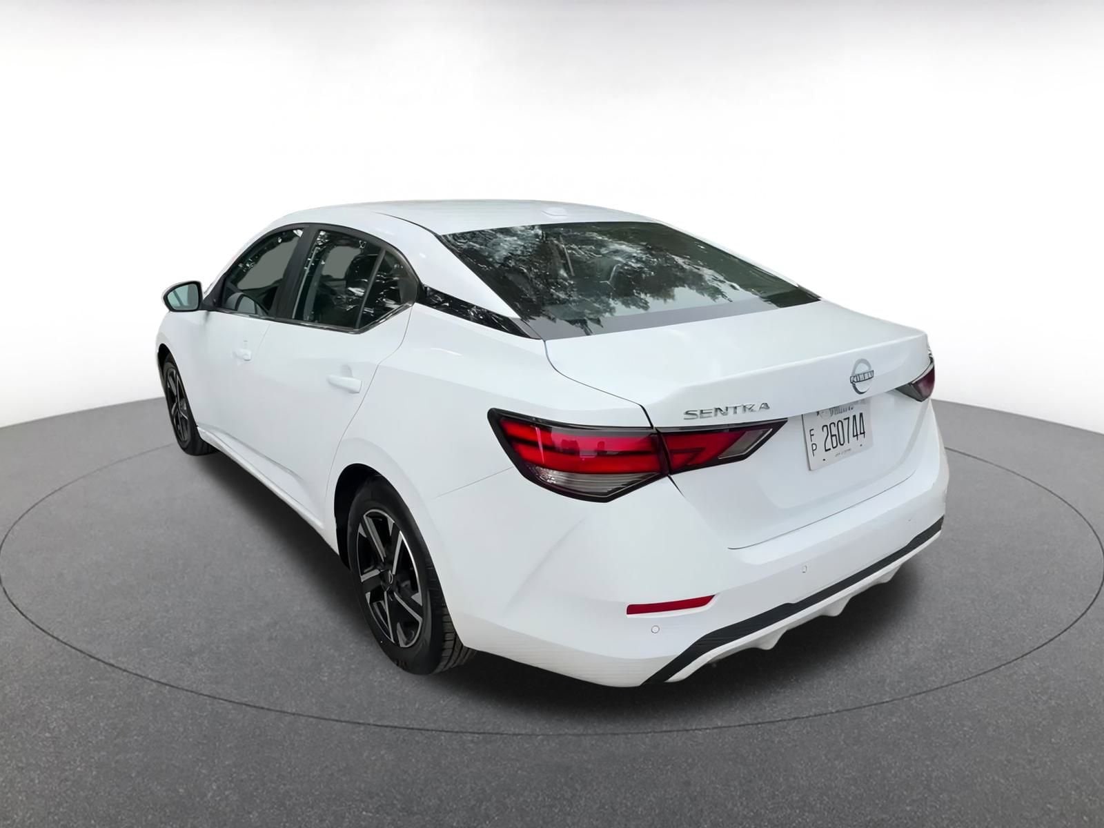 Thumbnail: 2024 Nissan Sentra - 11