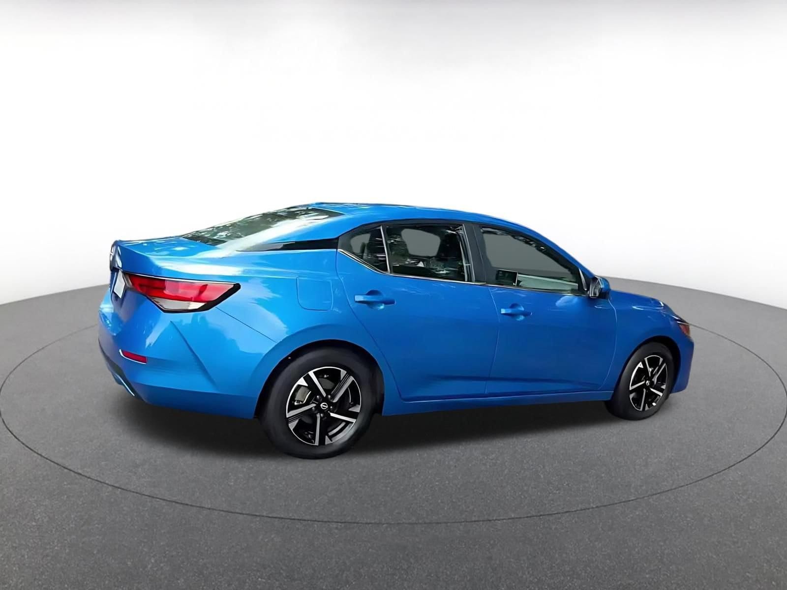 Thumbnail: 2025 Nissan Sentra - 12