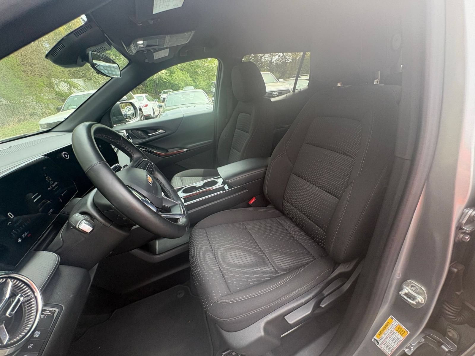 Thumbnail: 2025 Chevrolet Equinox - 33