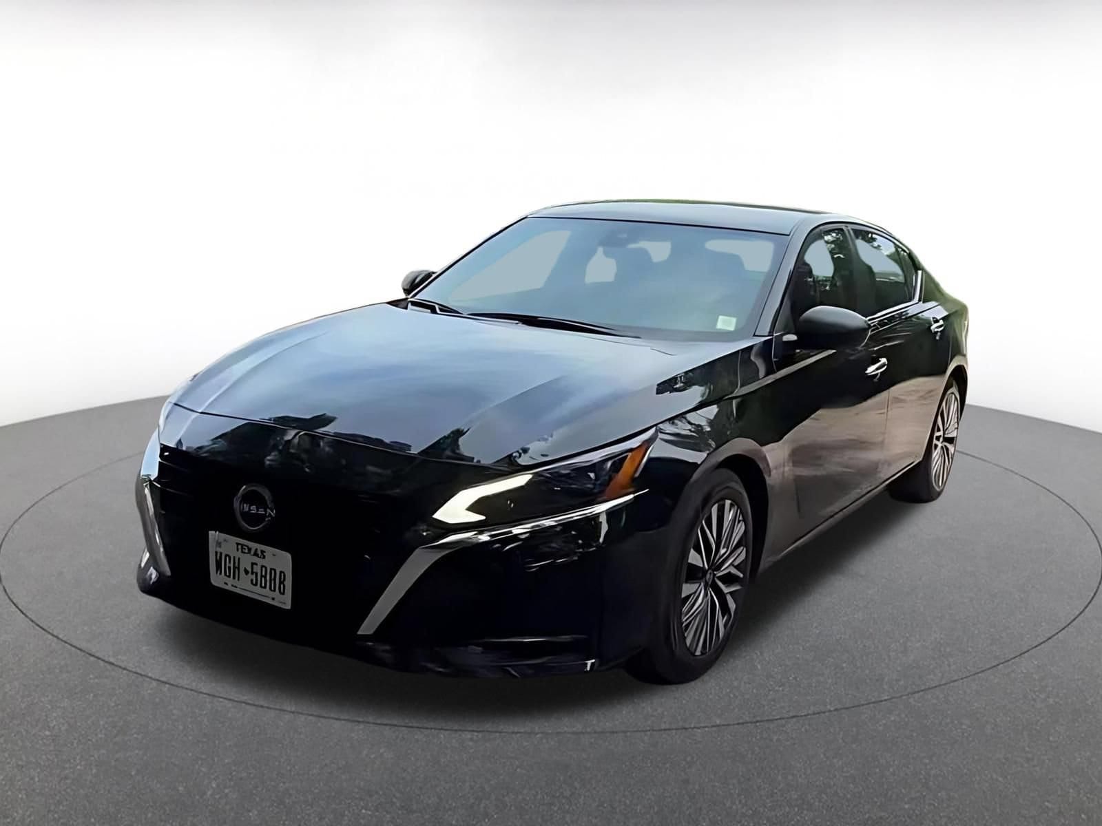 Thumbnail: 2025 Nissan Altima - 7