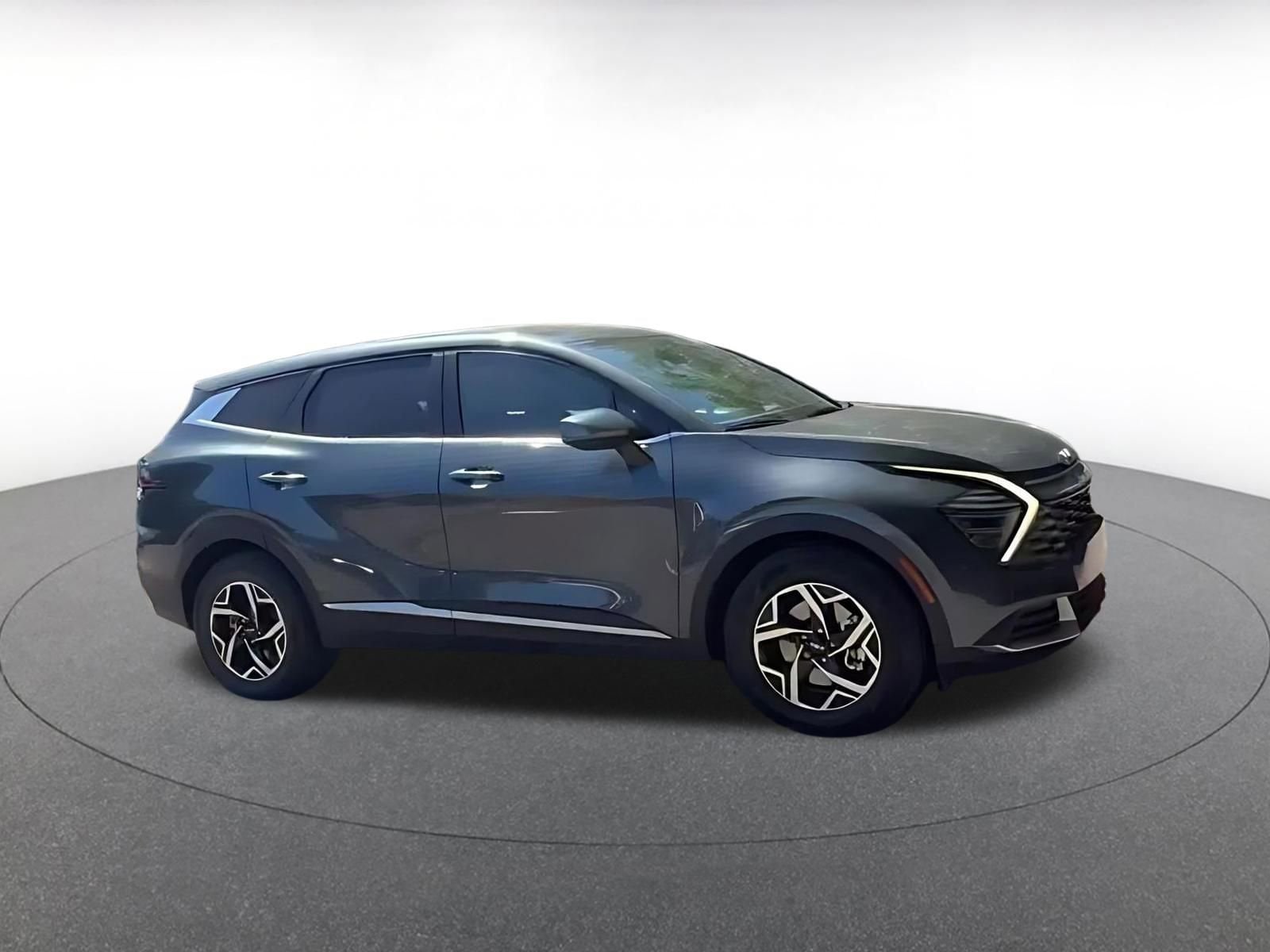 Thumbnail: 2025 Kia Sportage - 2