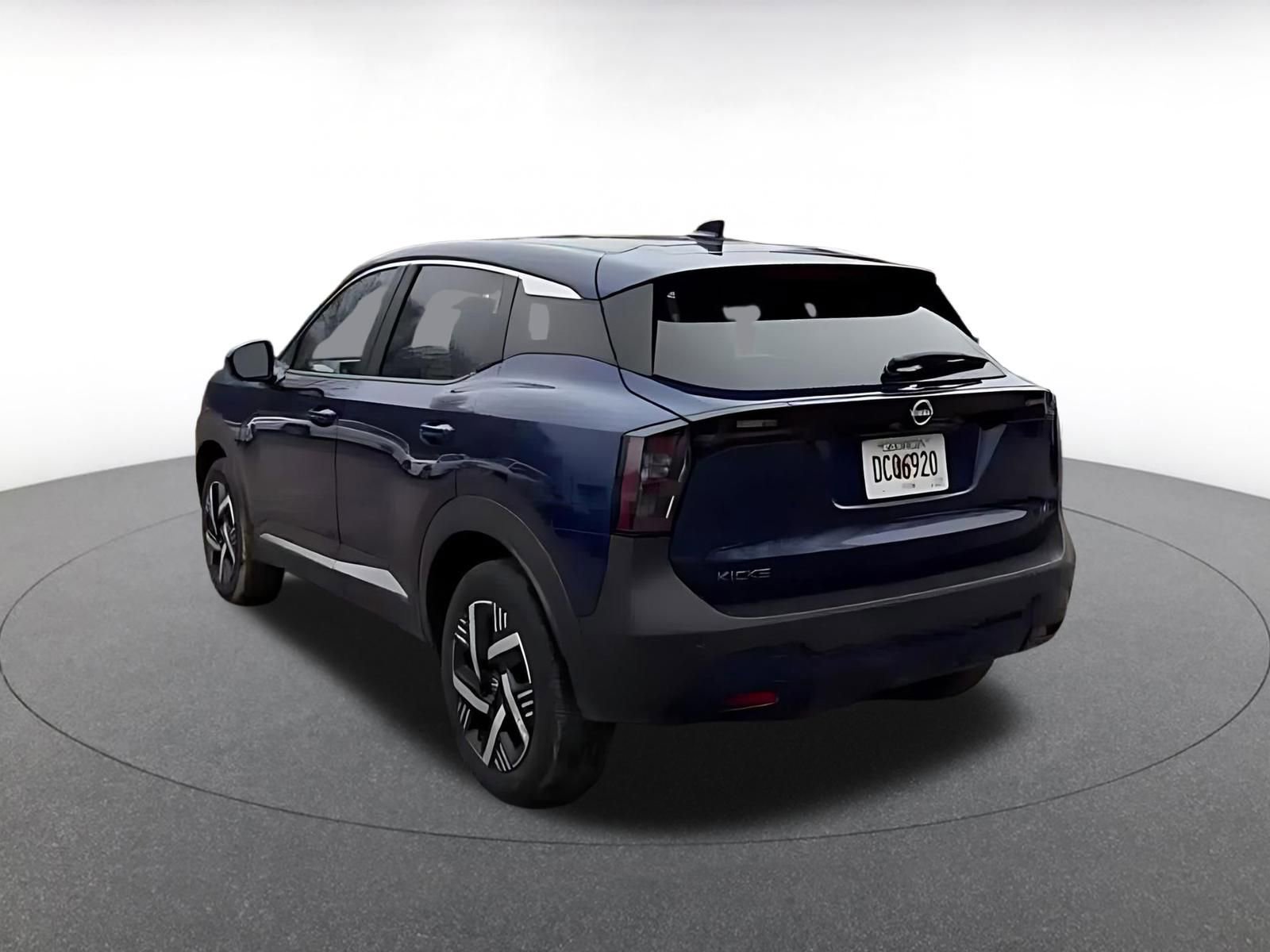 Thumbnail: 2025 Nissan Kicks - 11