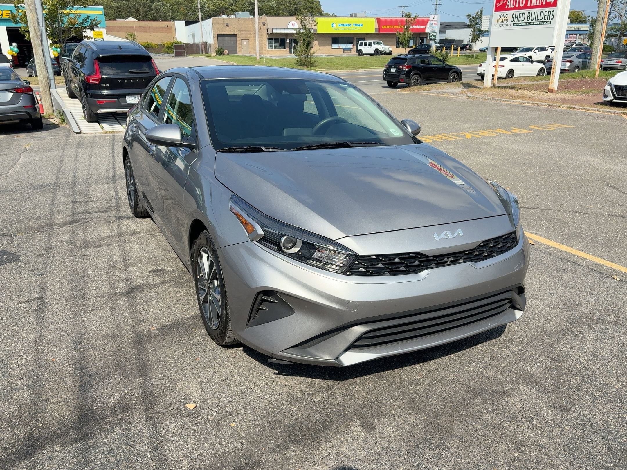 Thumbnail: 2024 Kia Forte - 10