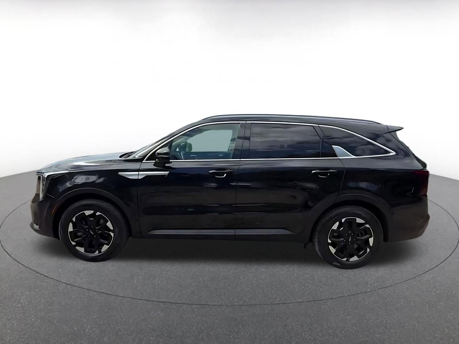 Thumbnail: 2024 Kia Sorento - 9