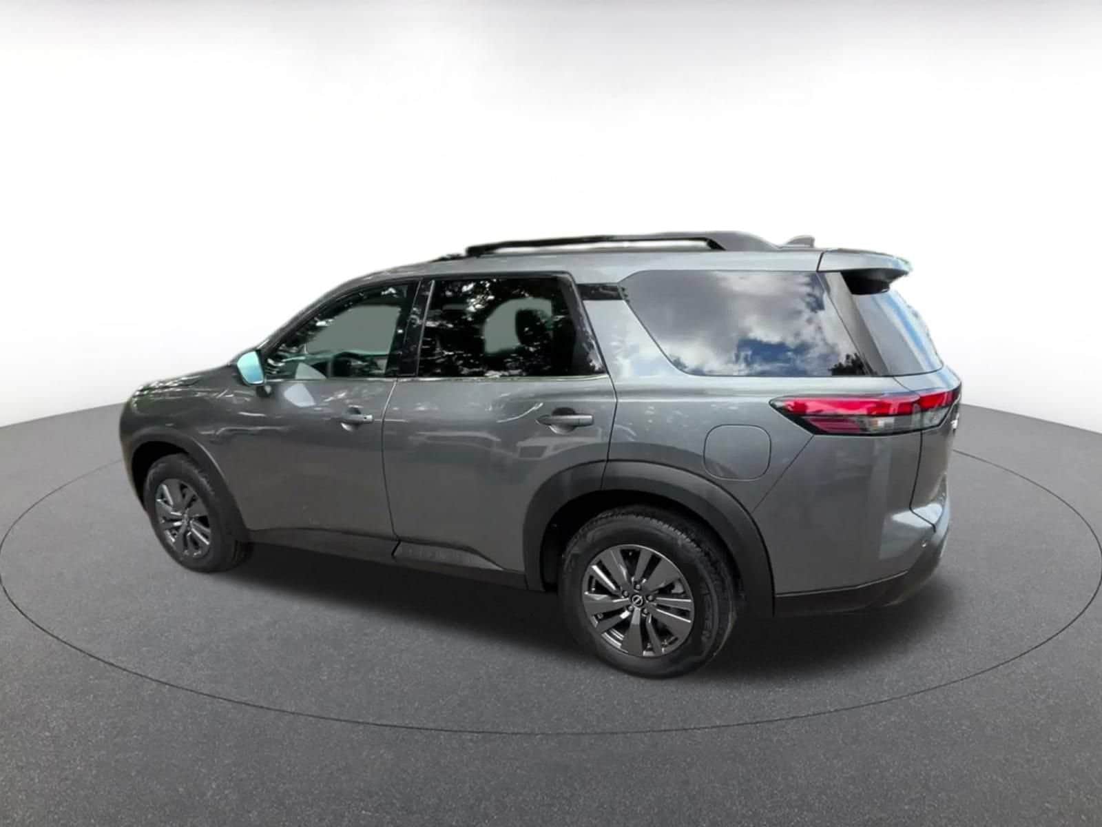 Thumbnail: 2025 Nissan Pathfinder - 8