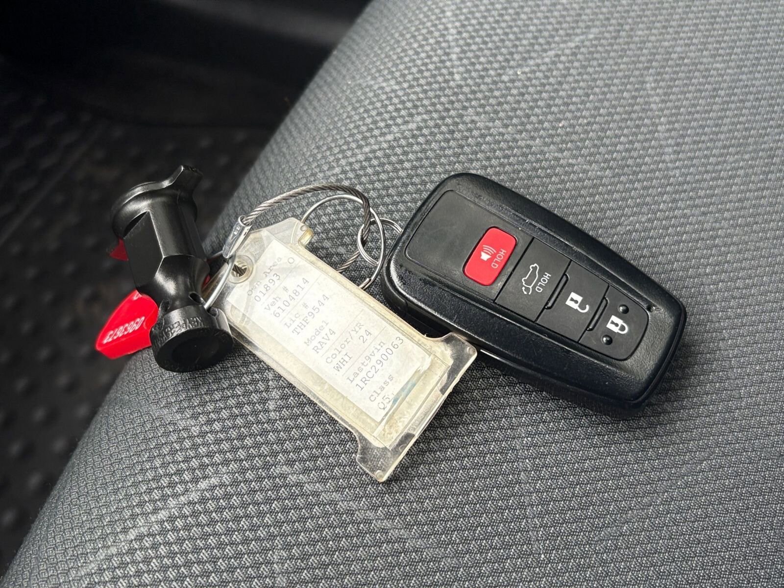 Thumbnail: 2024 Toyota RAV4 - 20