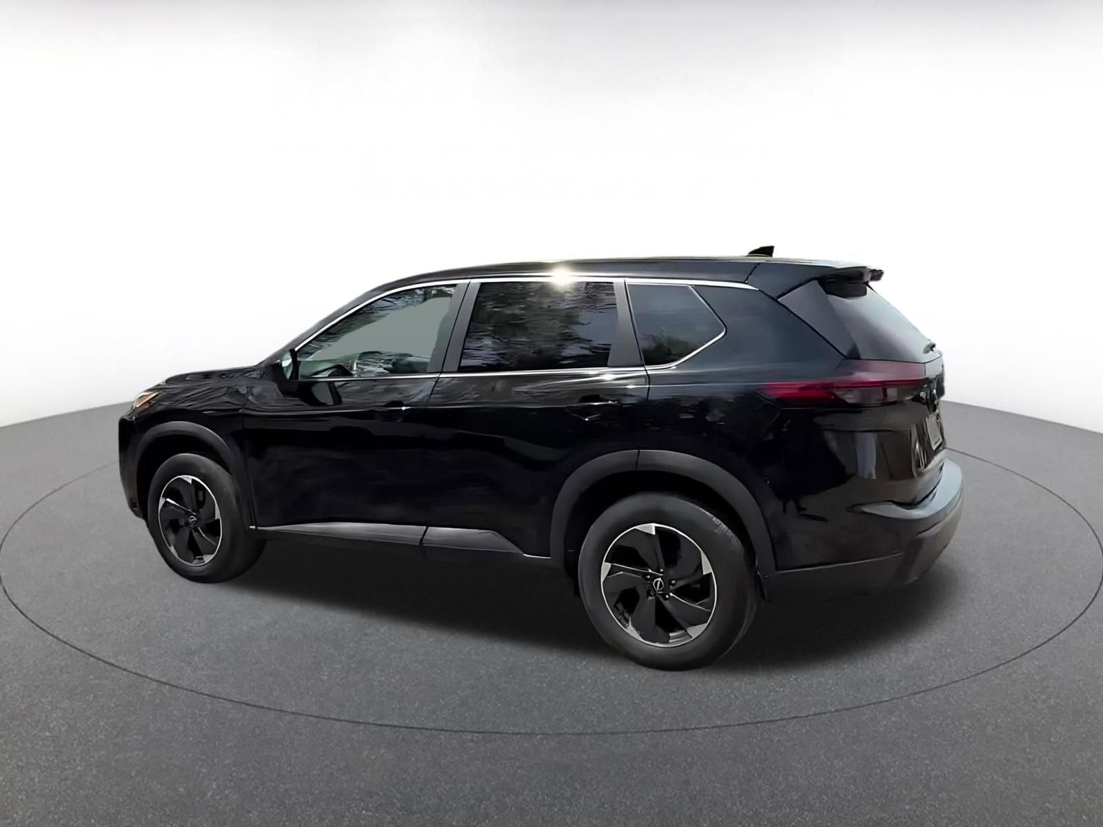 Thumbnail: 2025 Nissan Rogue - 10