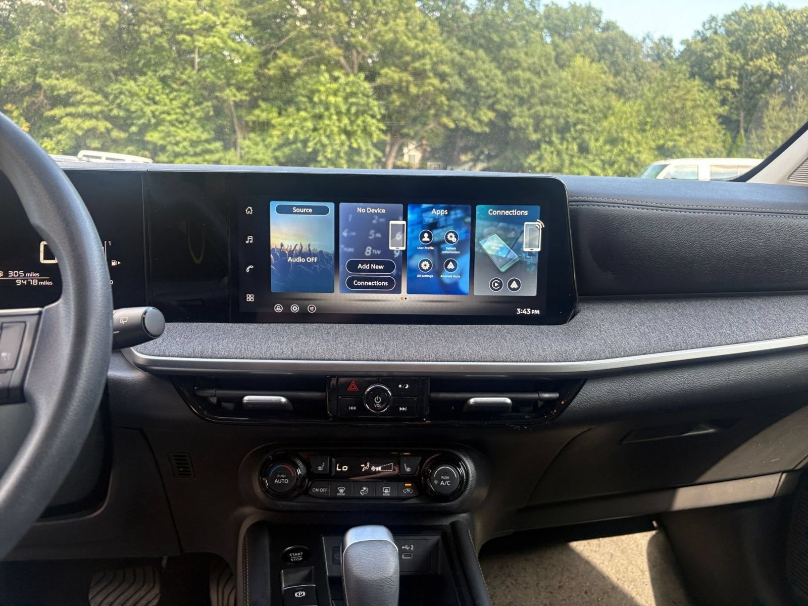 Thumbnail: 2026 Nissan Kicks - 16