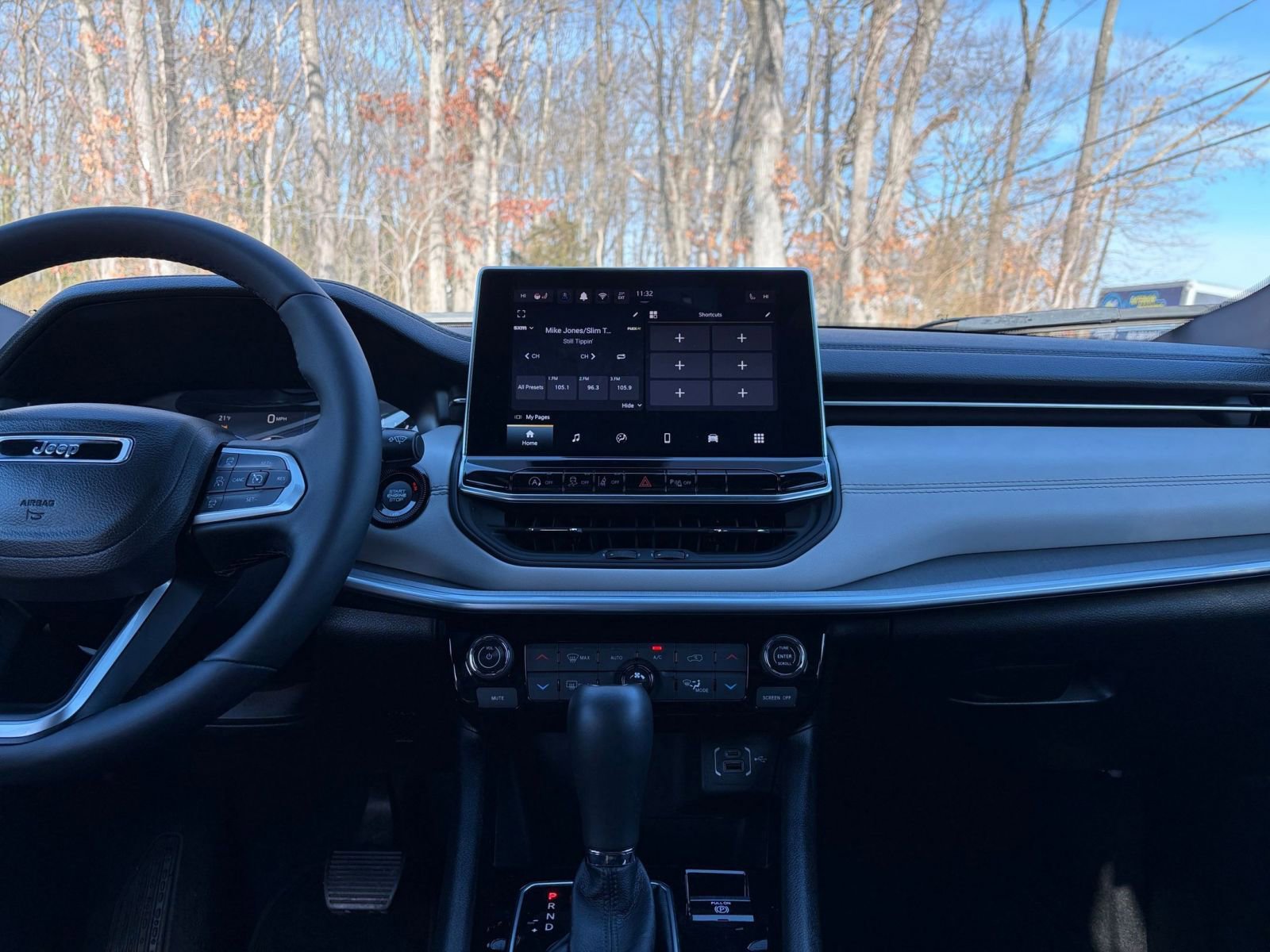 Thumbnail: 2025 Jeep Compass - 17