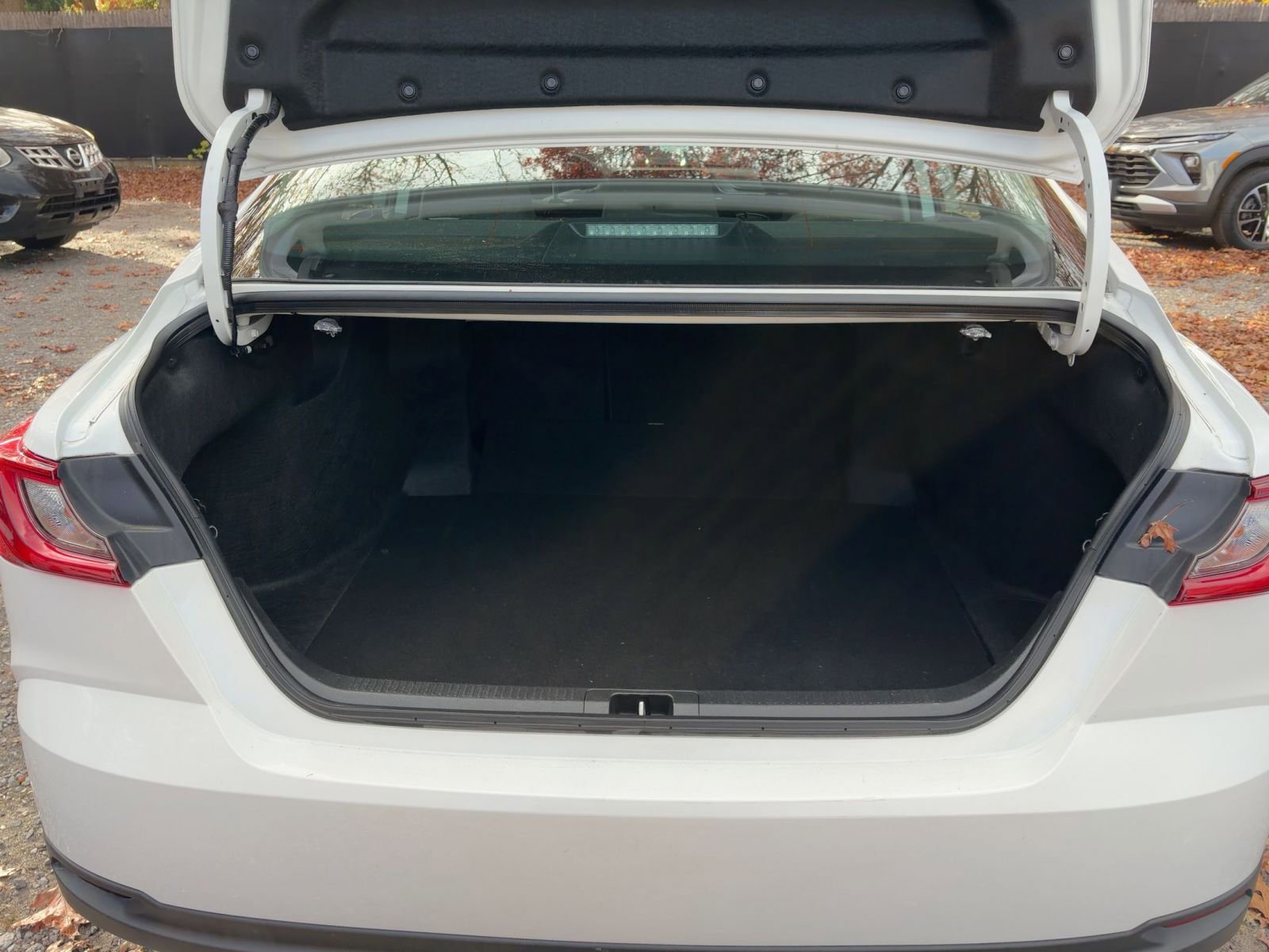 Thumbnail: 2025 Toyota Camry - 15