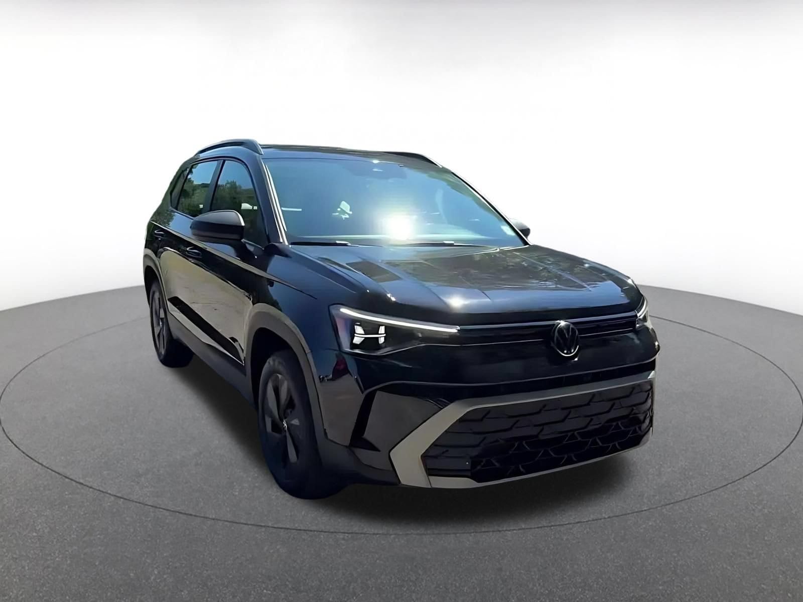 Thumbnail: 2026 Volkswagen Taos - 3