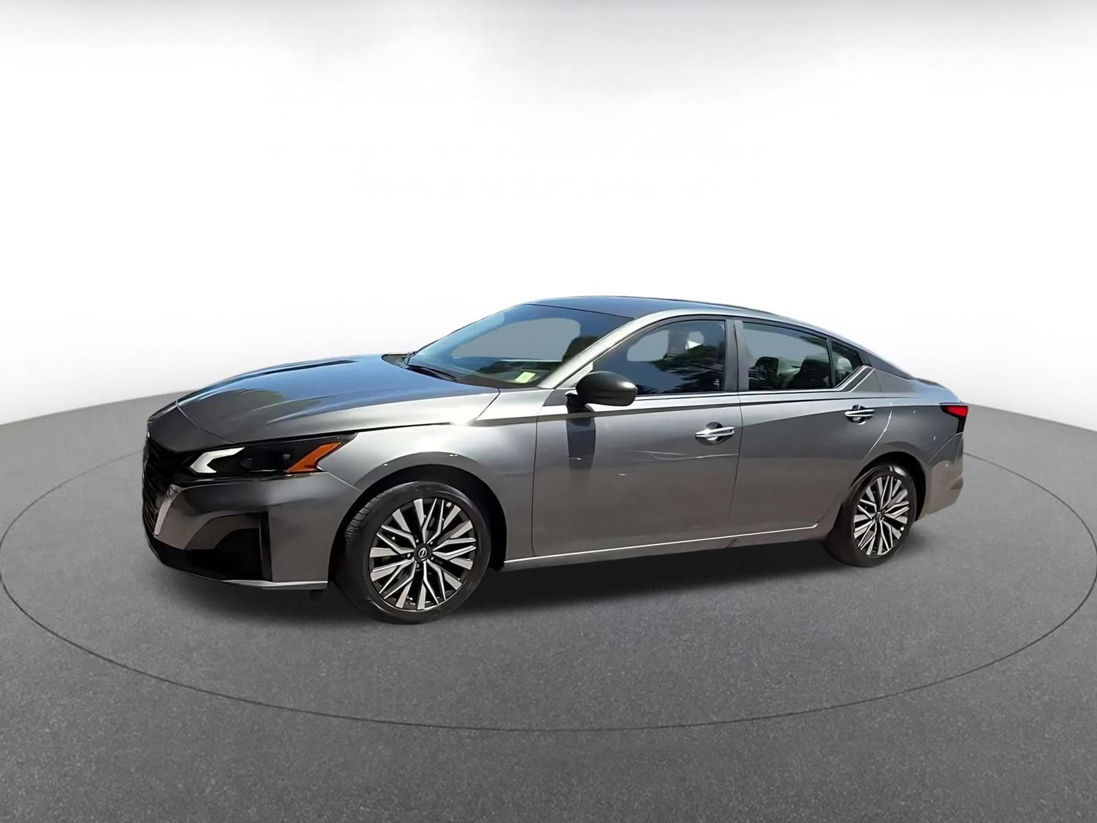 Thumbnail: 2025 Nissan Altima - 8