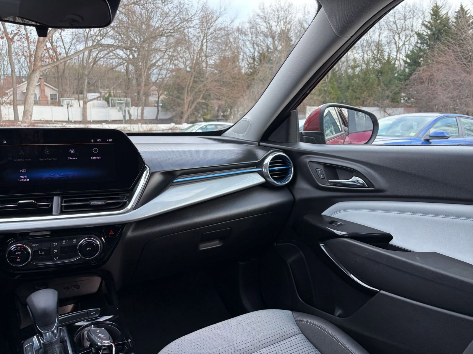 Thumbnail: 2025 Chevrolet Trax - 34