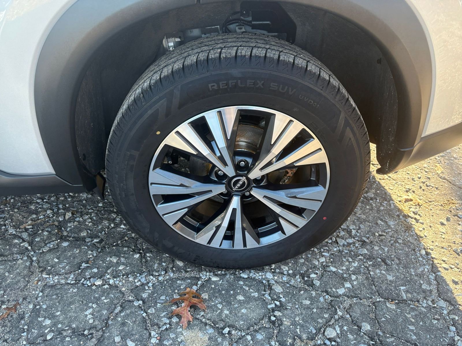 Thumbnail: 2023 Nissan Rogue - 25