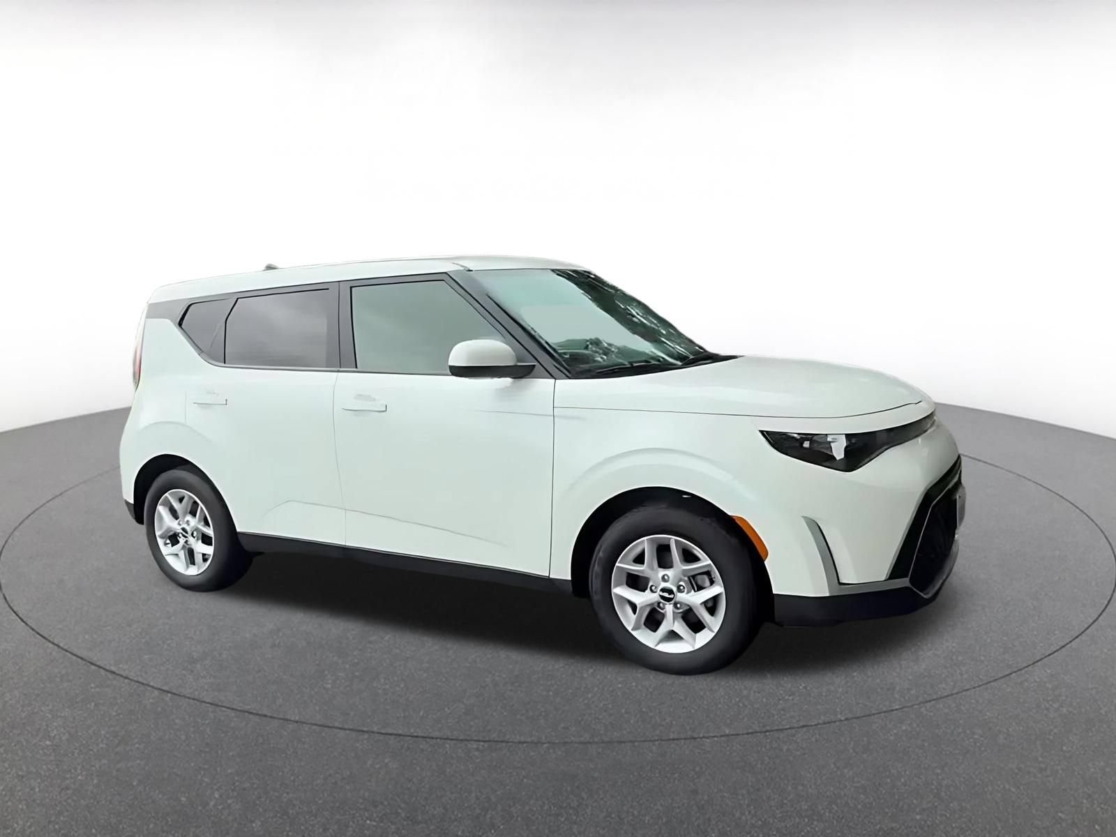 Thumbnail: 2025 Kia Soul - 2
