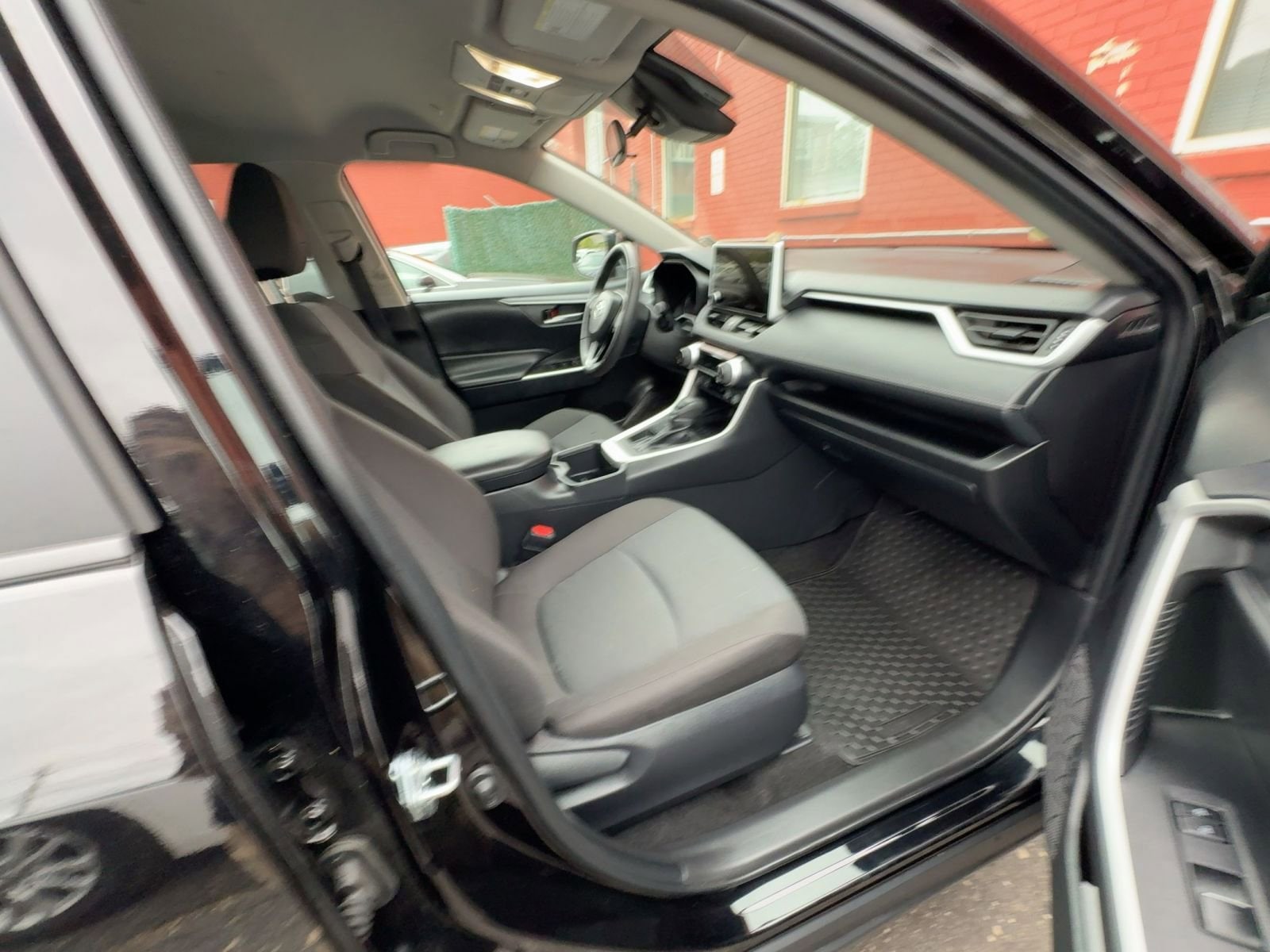 Thumbnail: 2025 Toyota RAV4 - 18