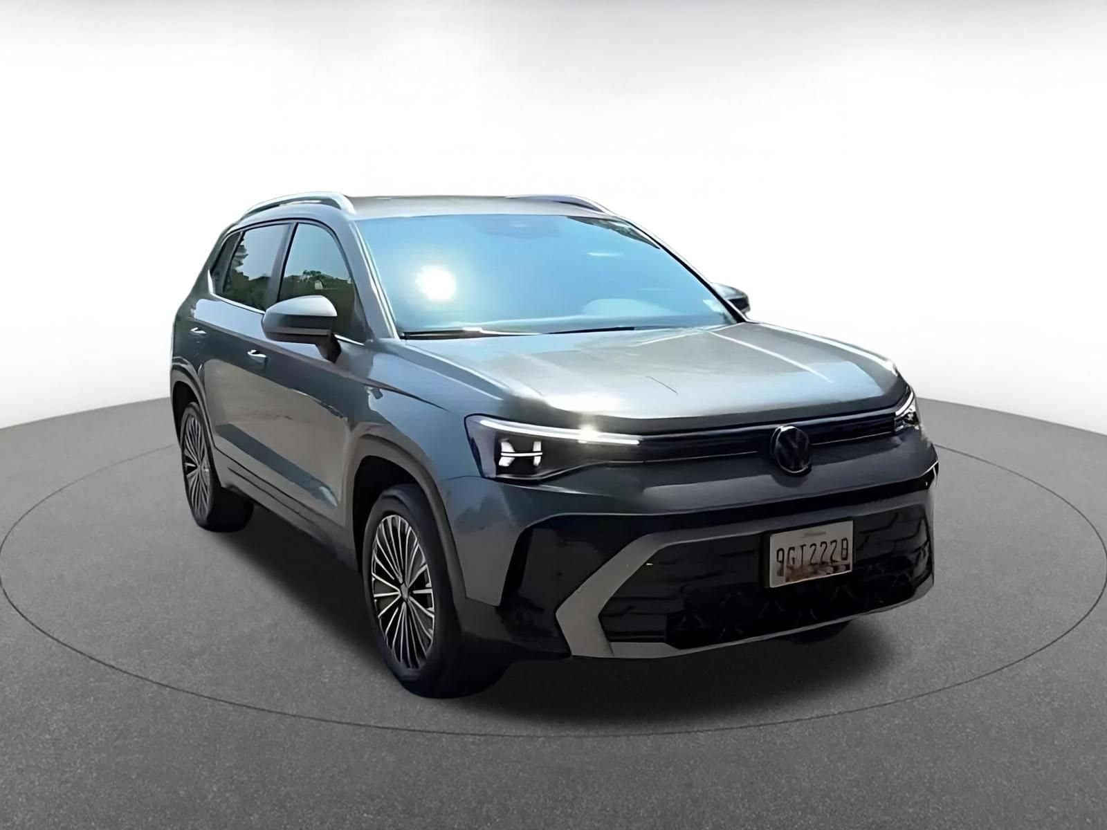 Thumbnail: 2026 Volkswagen Taos - 3