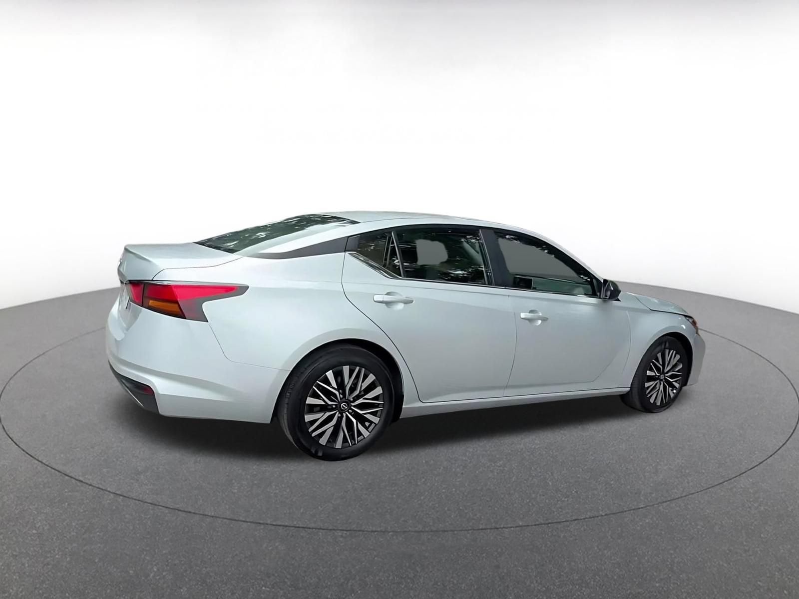 Thumbnail: 2026 Nissan Altima - 15