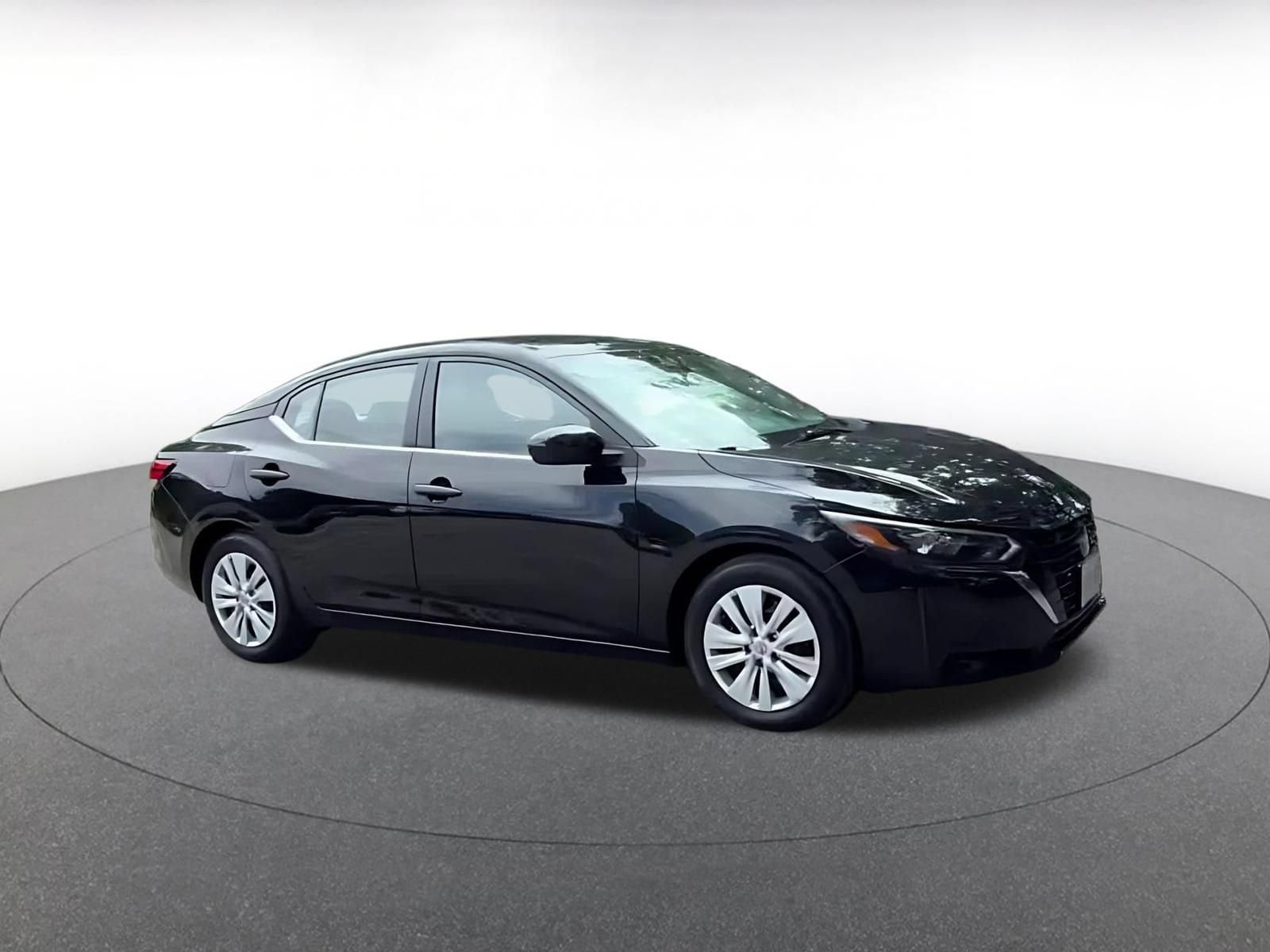 Thumbnail: 2025 Nissan Sentra - 2