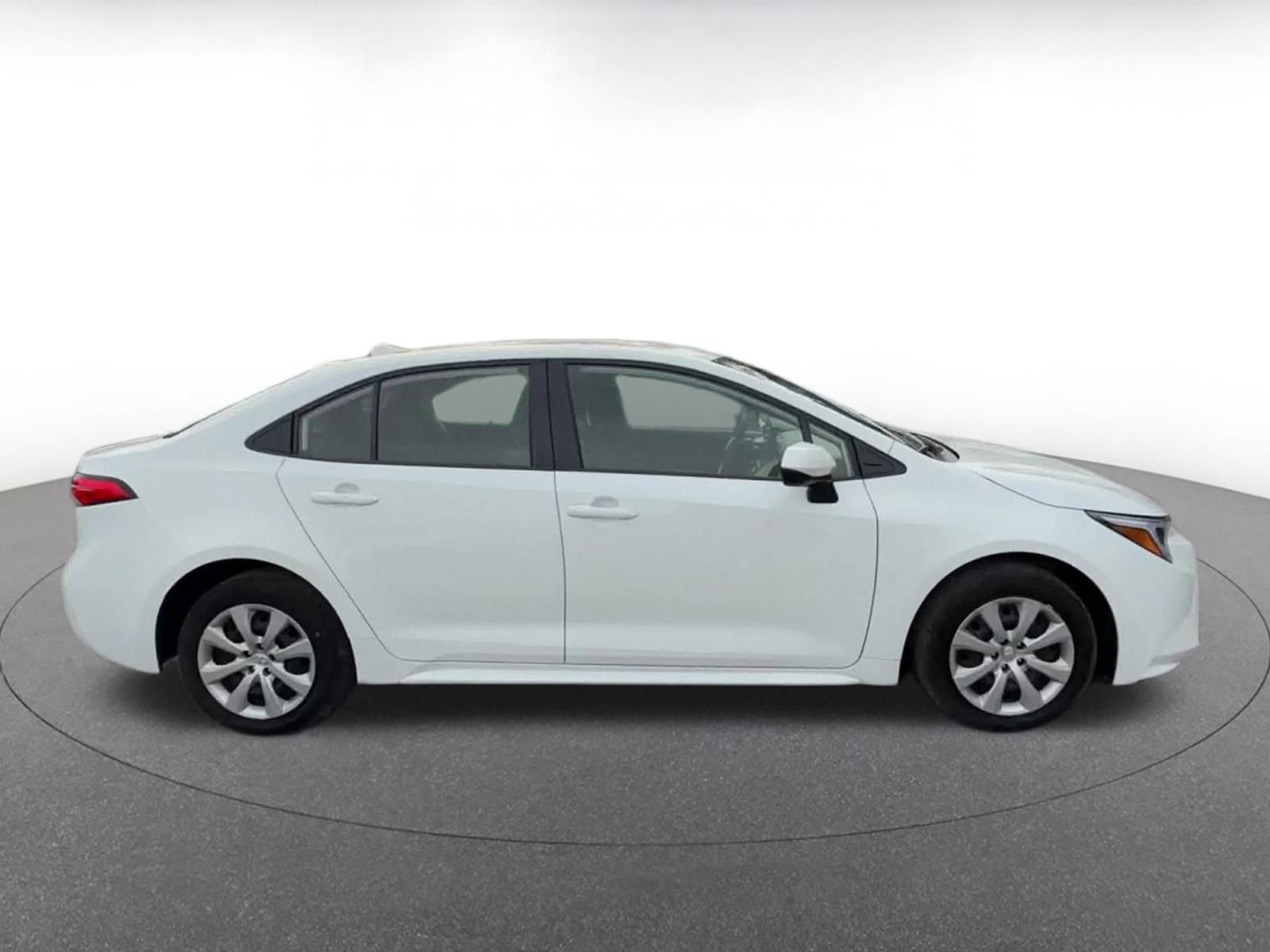 Thumbnail: 2025 Toyota Corolla - 16