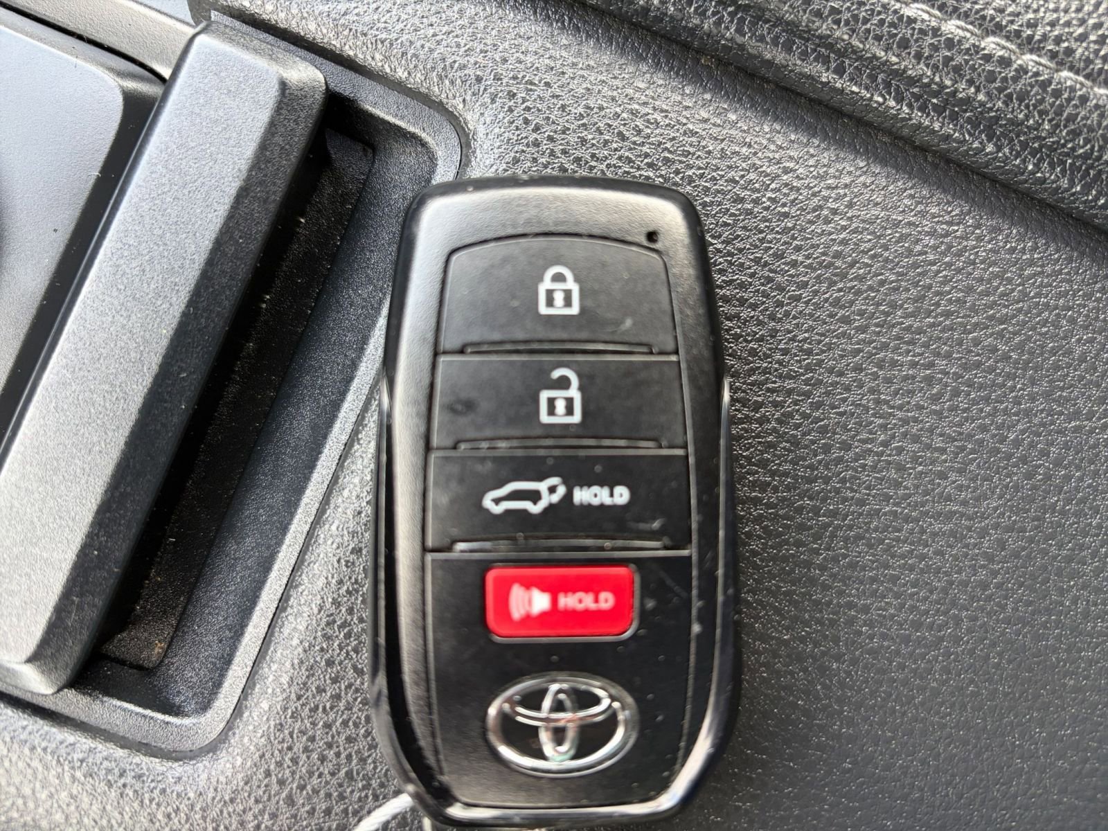 Thumbnail: 2025 Toyota Grand Highlander - 21