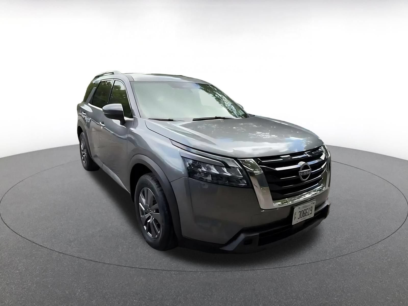 Thumbnail: 2025 Nissan Pathfinder - 2