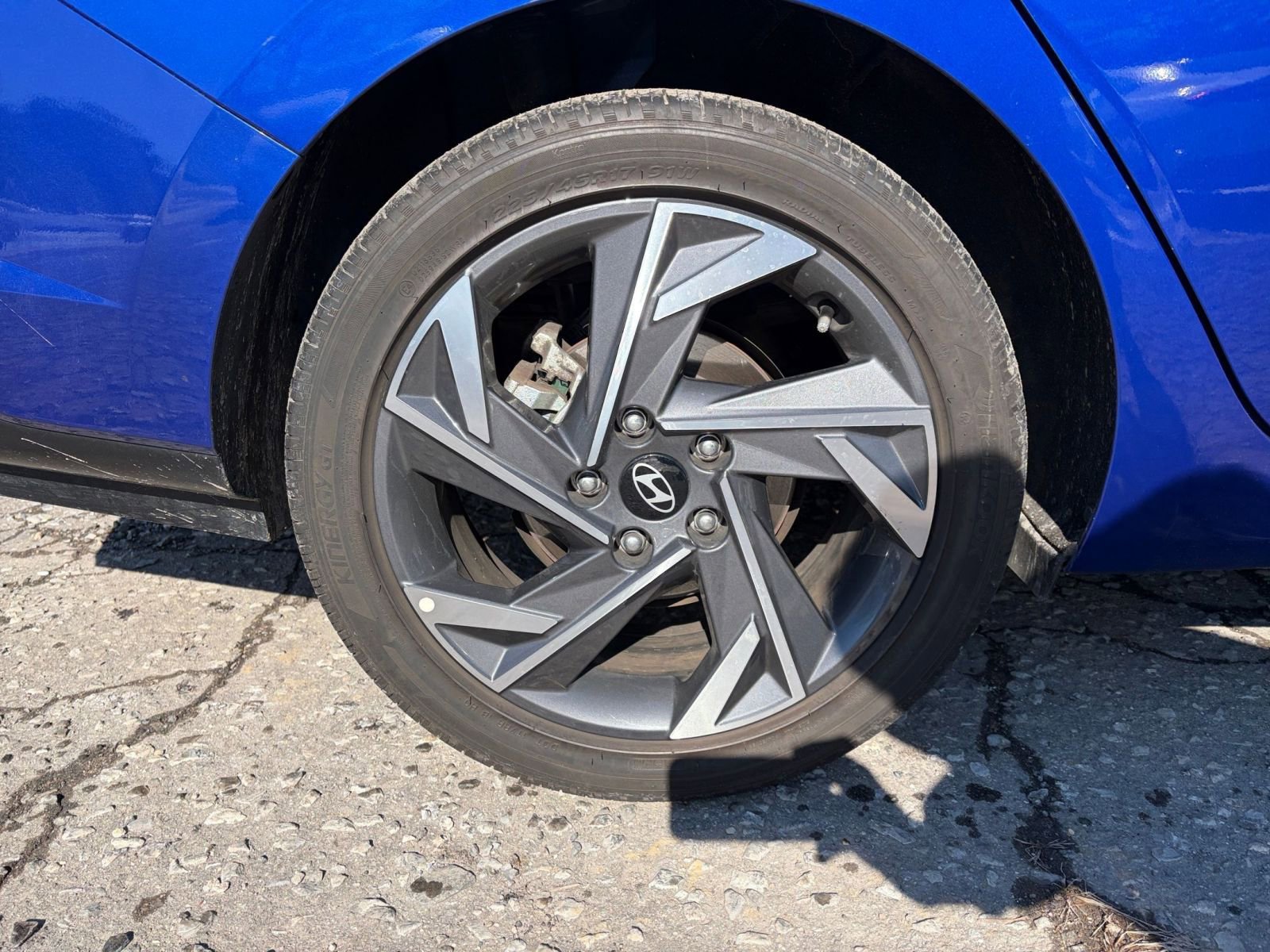 Thumbnail: 2025 Hyundai Elantra - 29