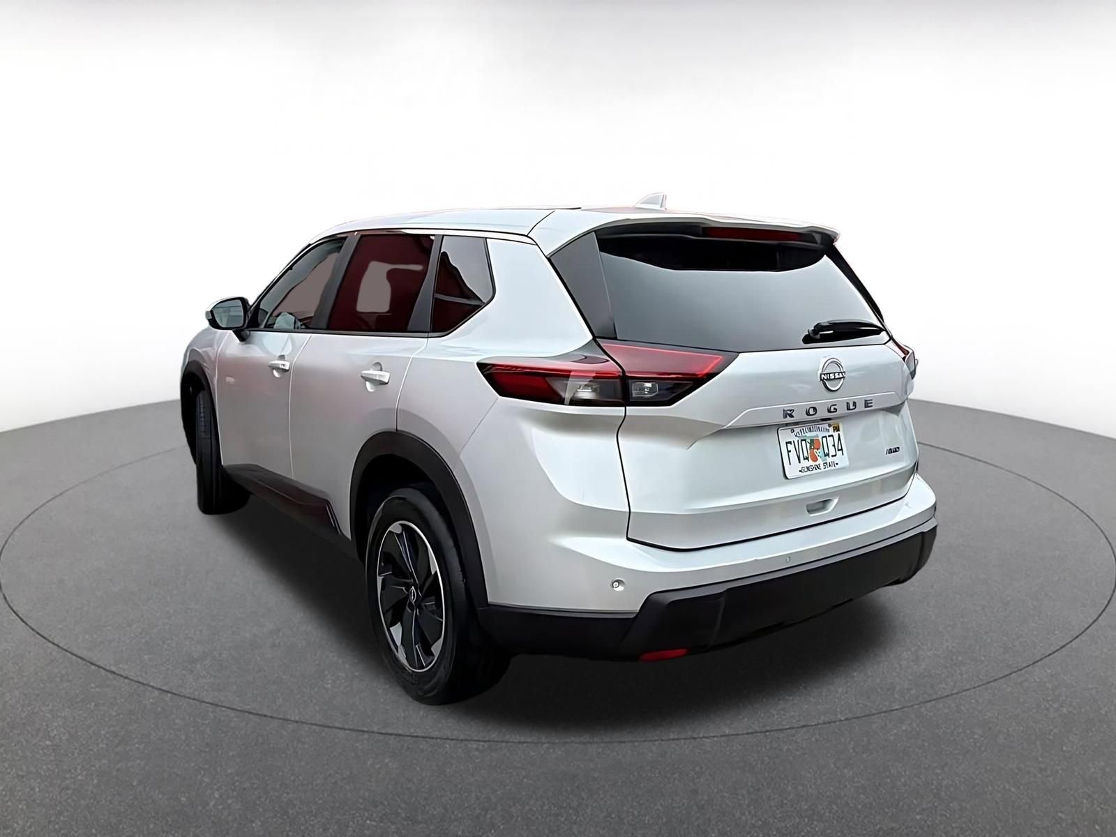 Thumbnail: 2025 Nissan Rogue - 4