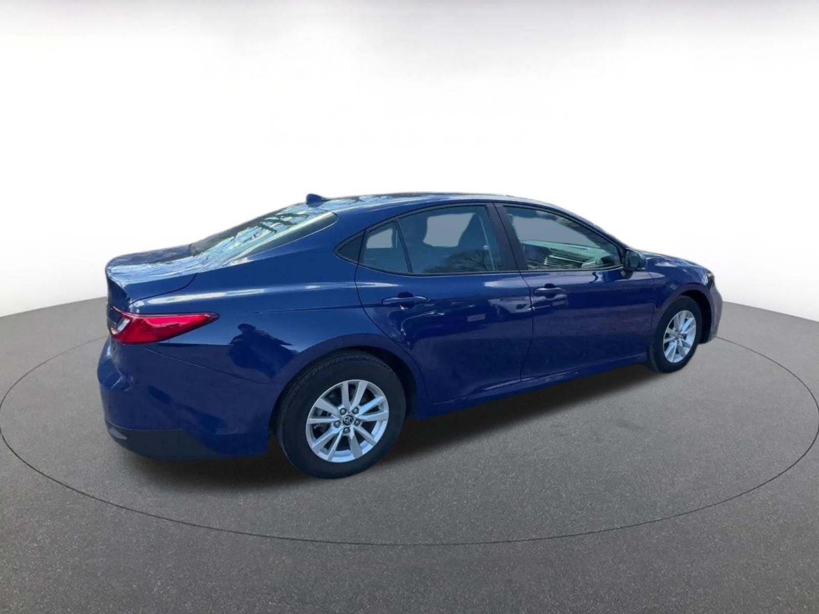 Thumbnail: 2025 Toyota Camry - 15